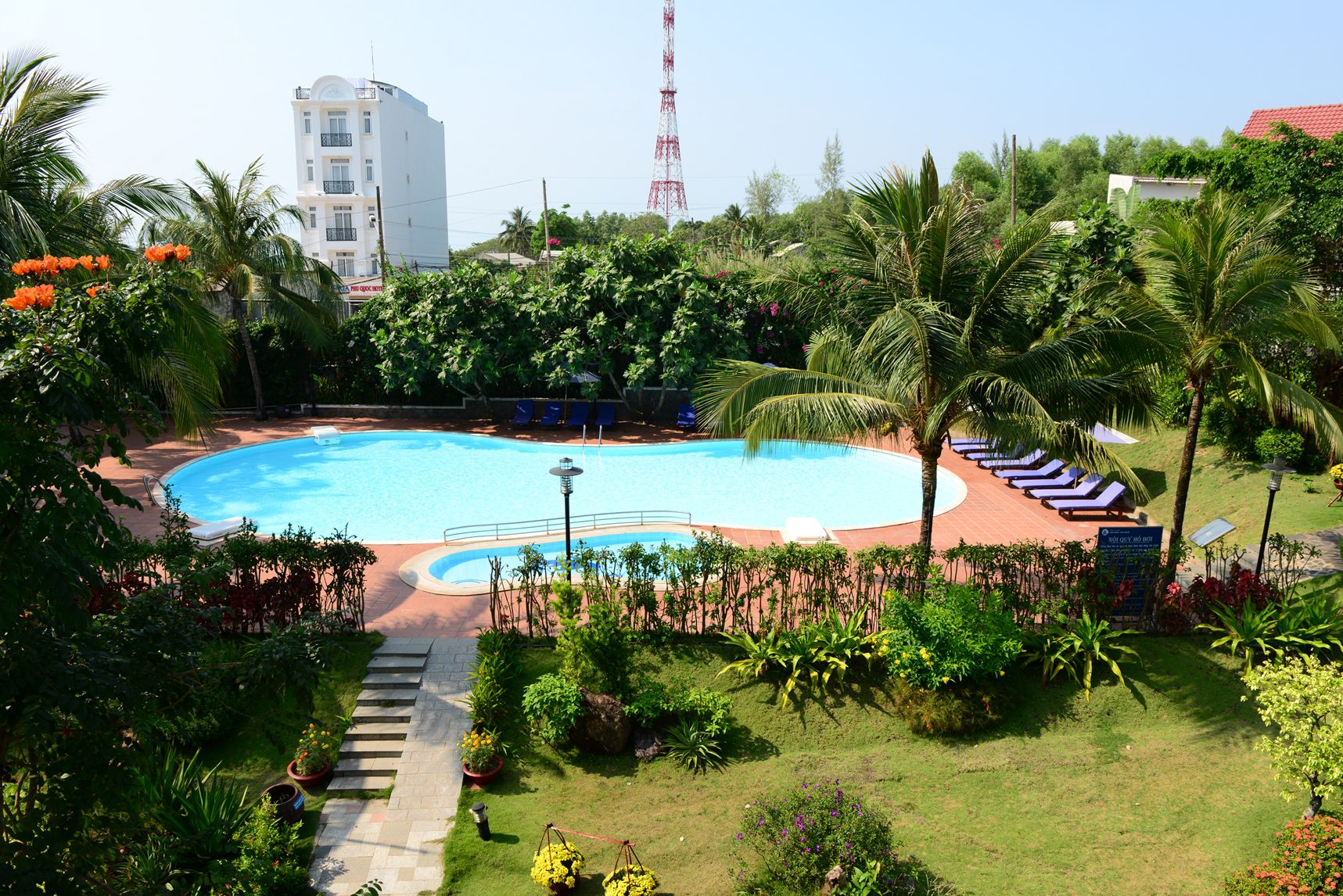 Piscina deschisă