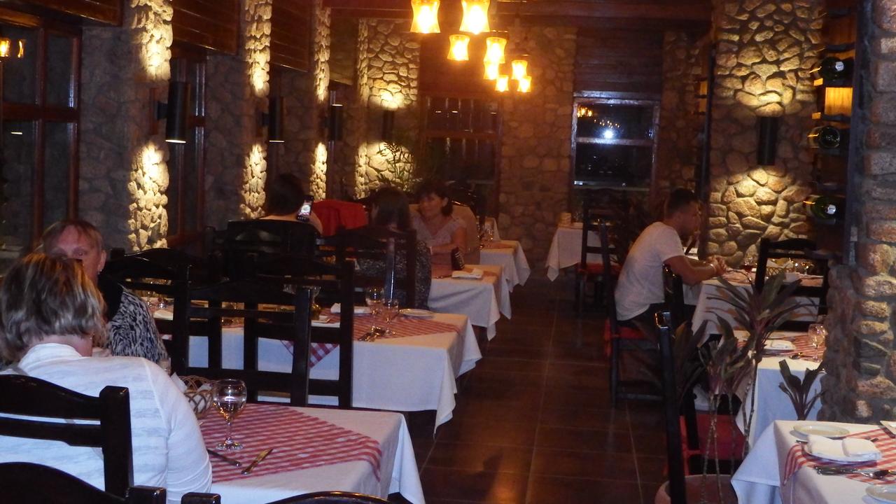 Pizzarelly Restaurant 