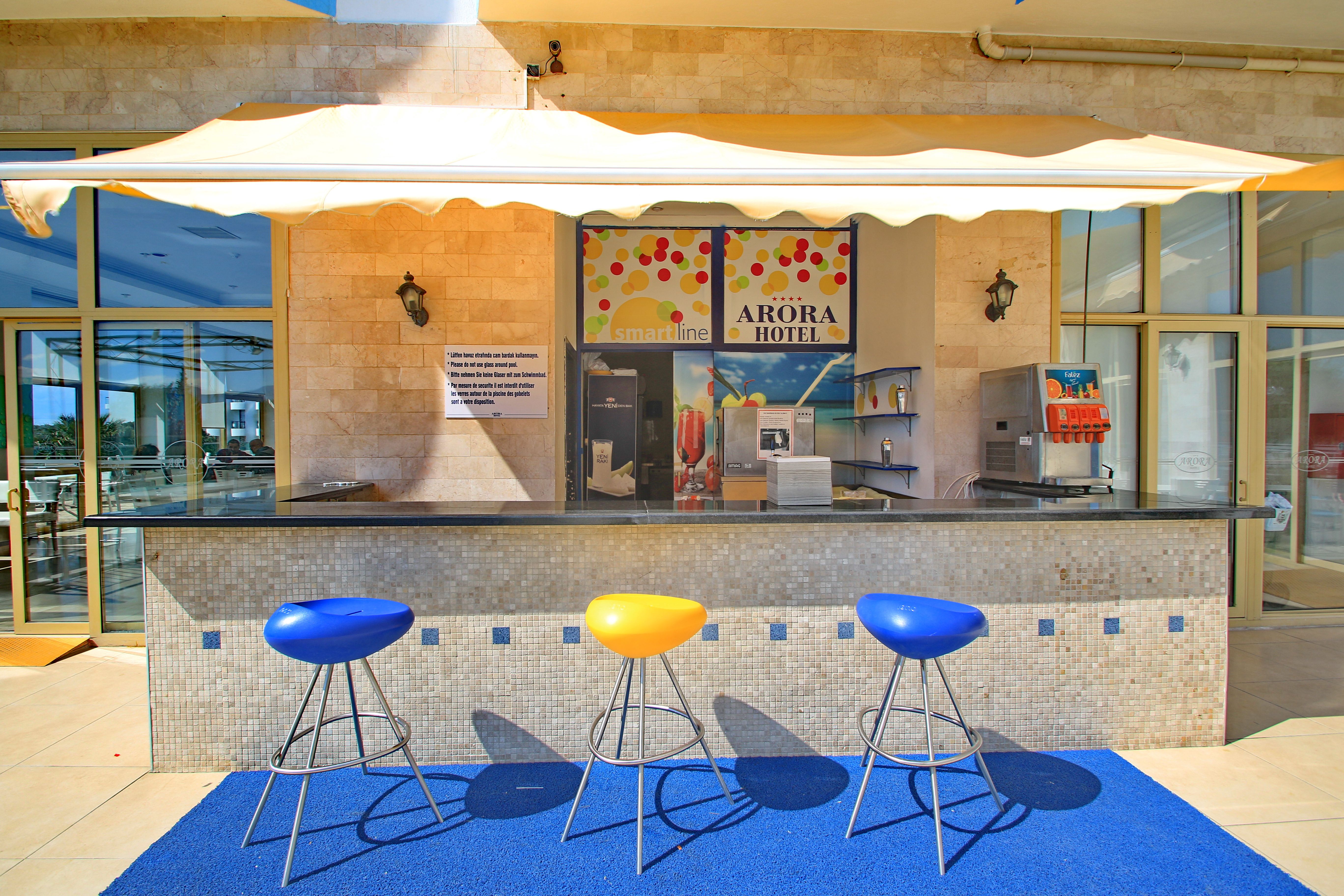 POOL BAR