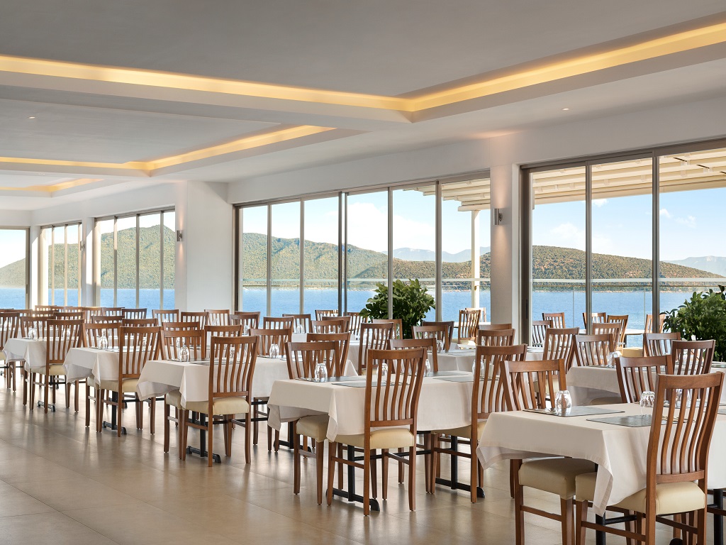 MAIN RESTAURANT