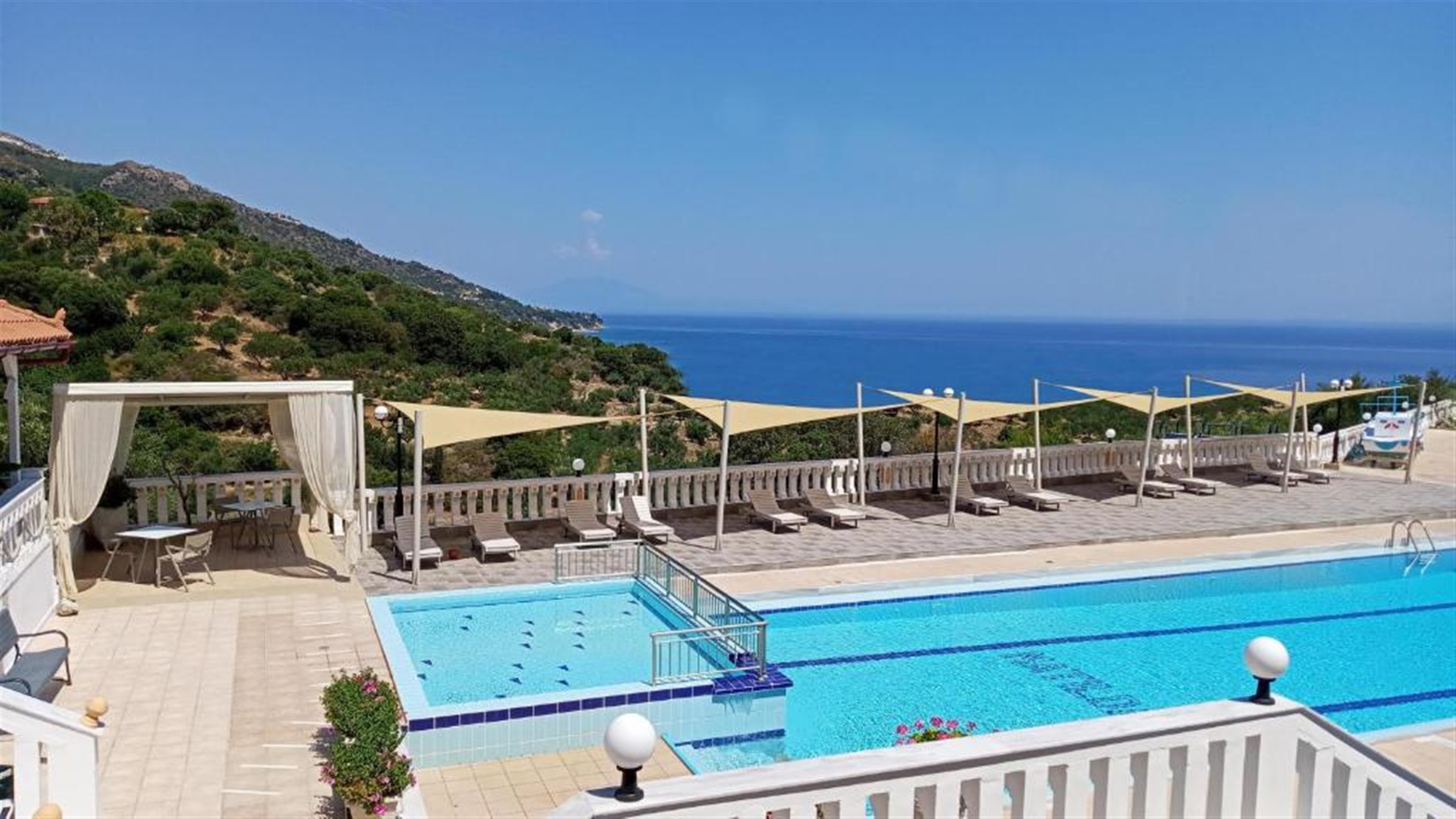 Piscina deschisă