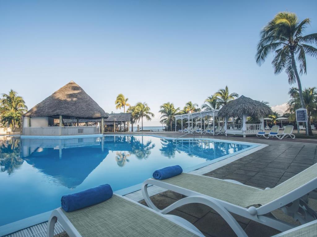 Piscina deschisă