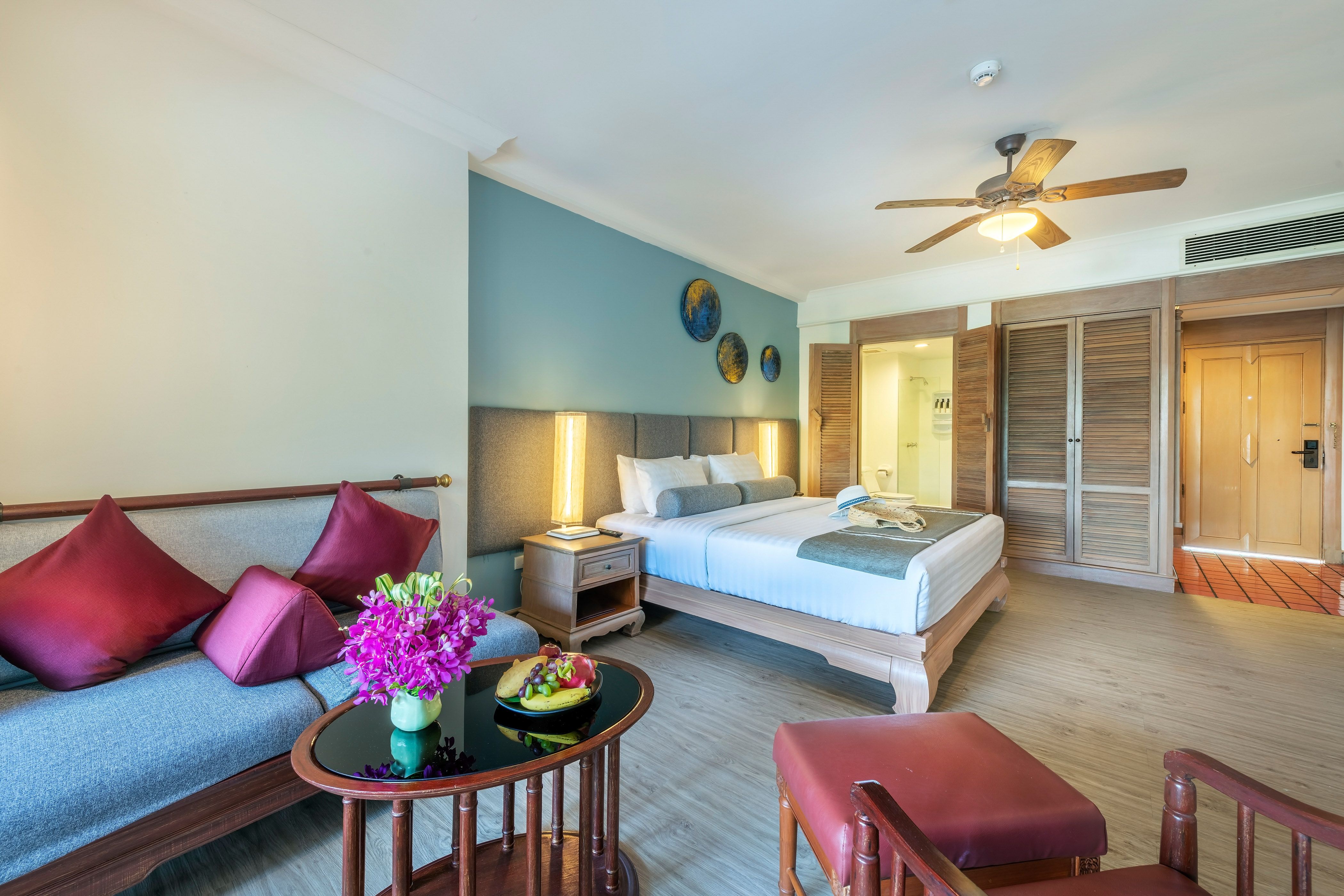 DELUXE ROOM 