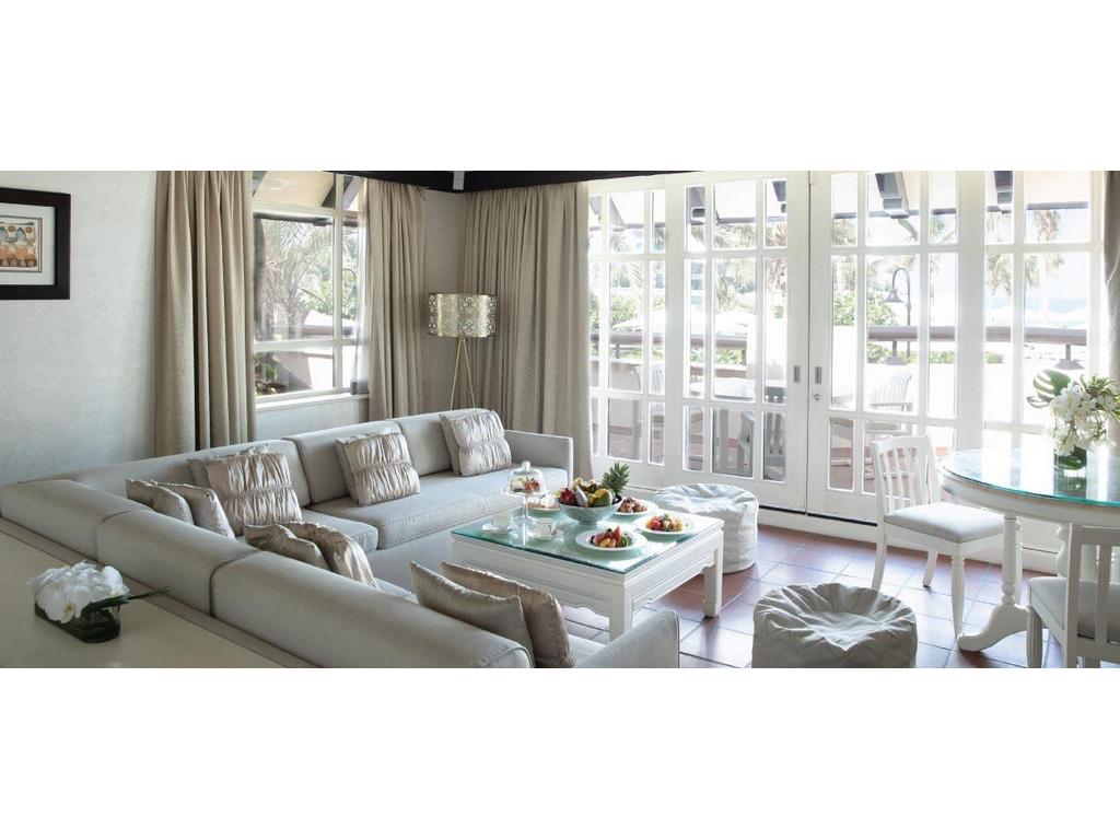 Beit Al Bahar One Bedroom Royal Villa