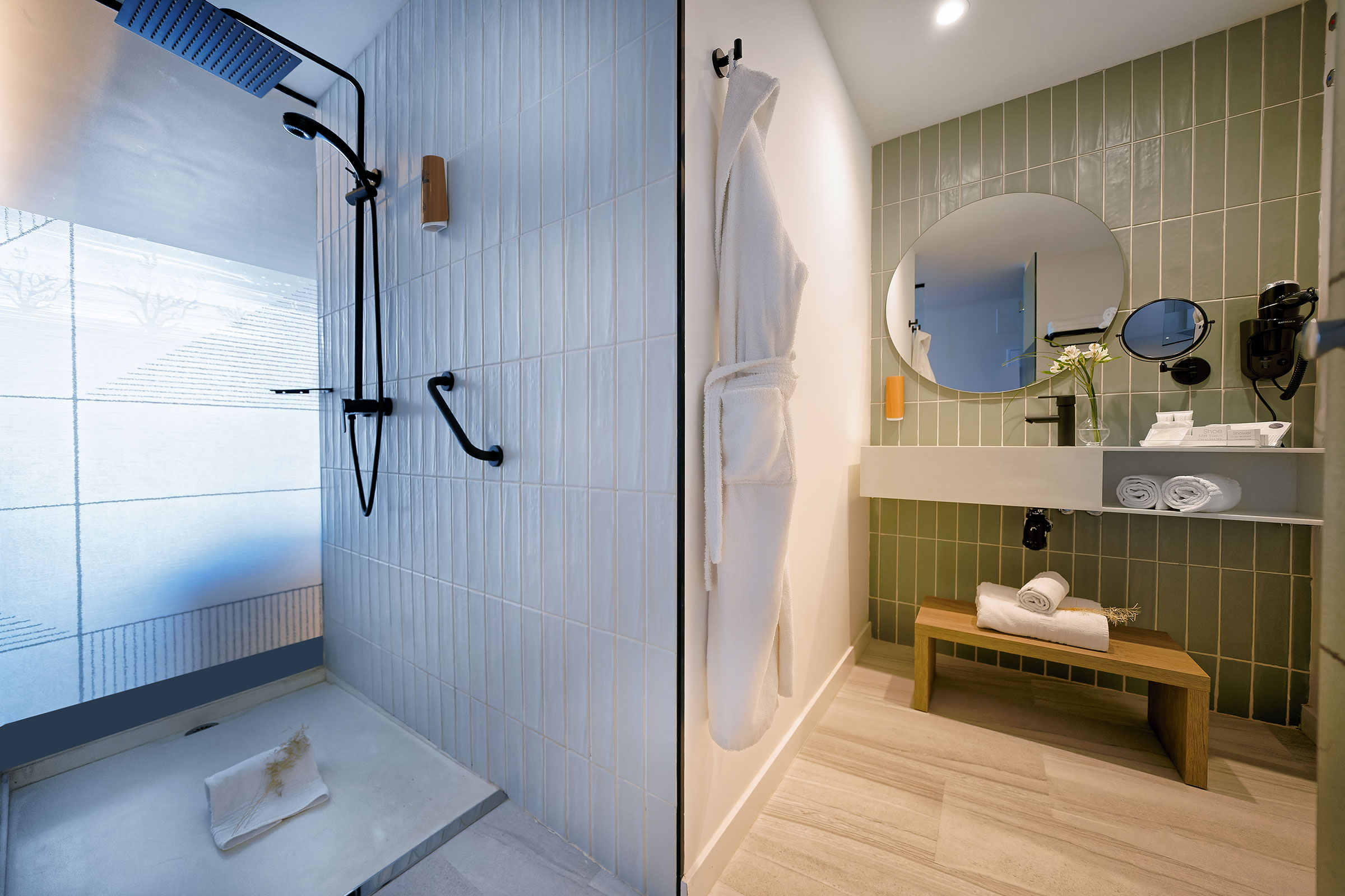 DOUBLE STANDARD ROOM (BALCONY OR TERRACE)