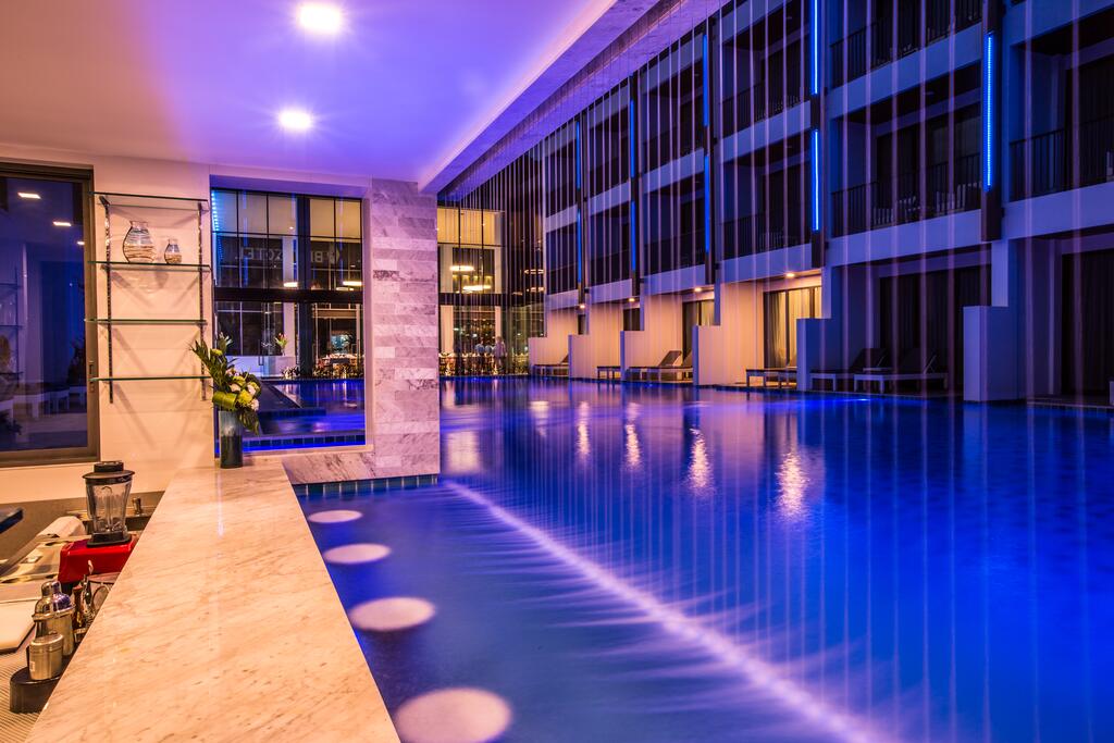 Twin Palm Bar