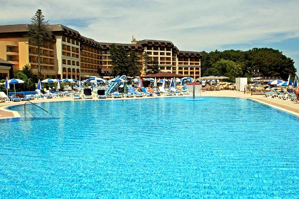 Riviera Beach, Hotel Riviera Beach, exterior, piscina, hotel.jpg