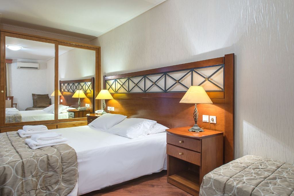SUPERIOR ROOM