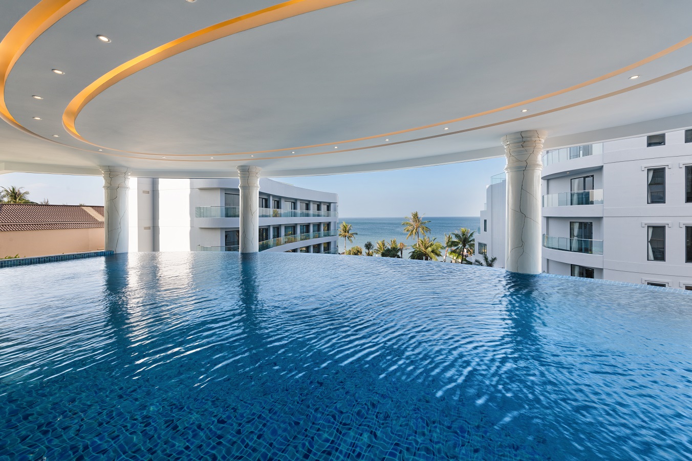 Piscină interioară