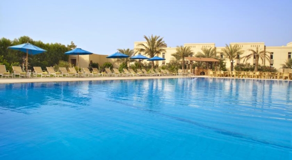 Ras al Khaimah, Acacia, piscina.jpg