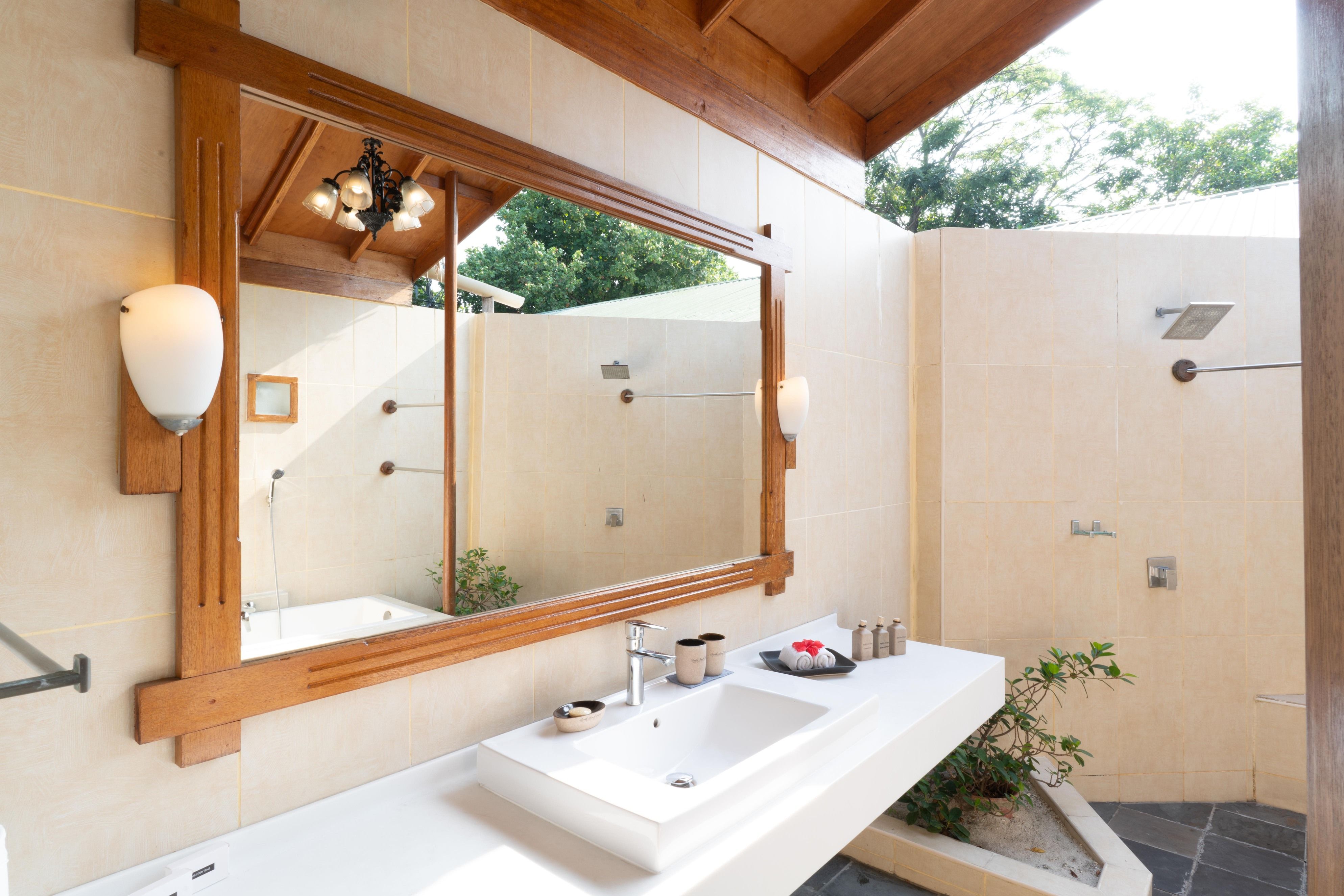 Reethi Sunrise Villa