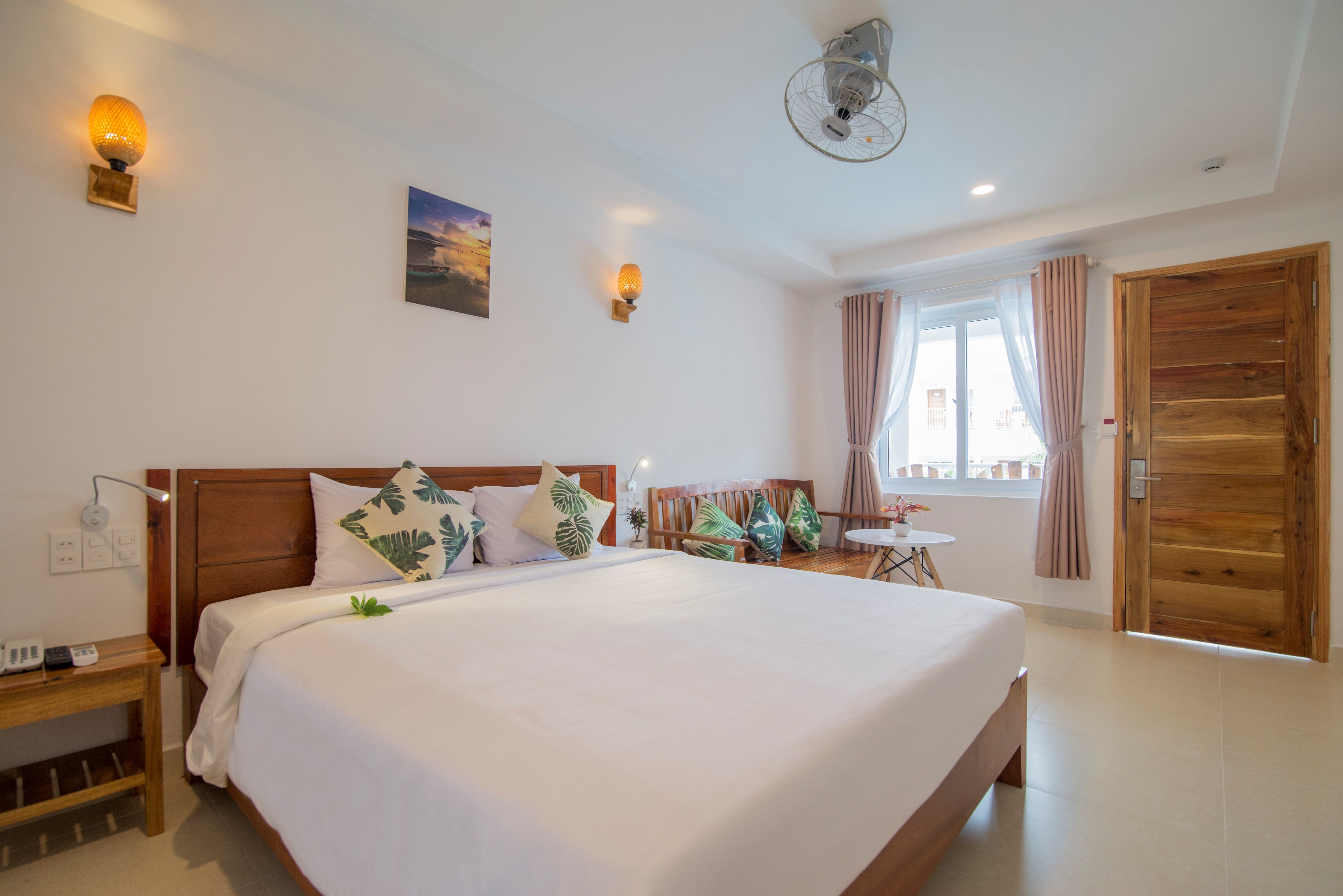 DELUXE SEAVIEW WITH BALCONY