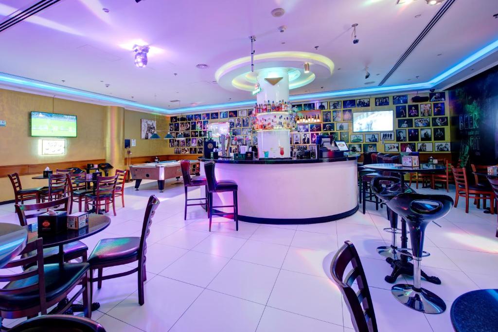 ORO Restaurant and Lounge 