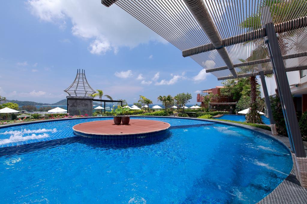 Piscina deschisă