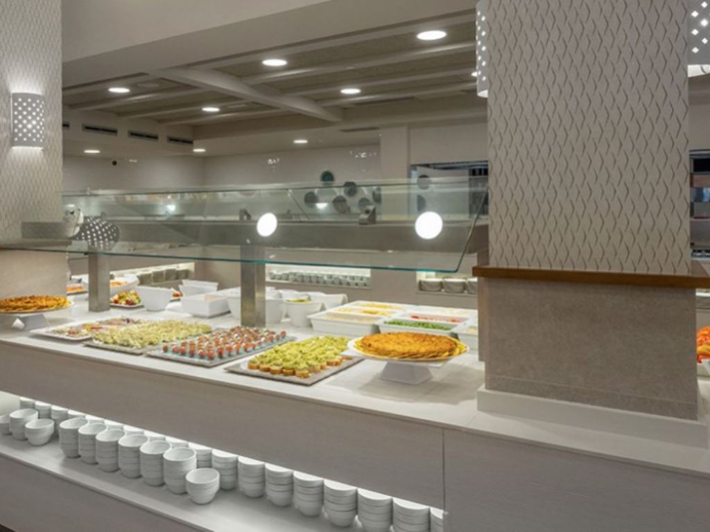 MAIN RESTAURANT