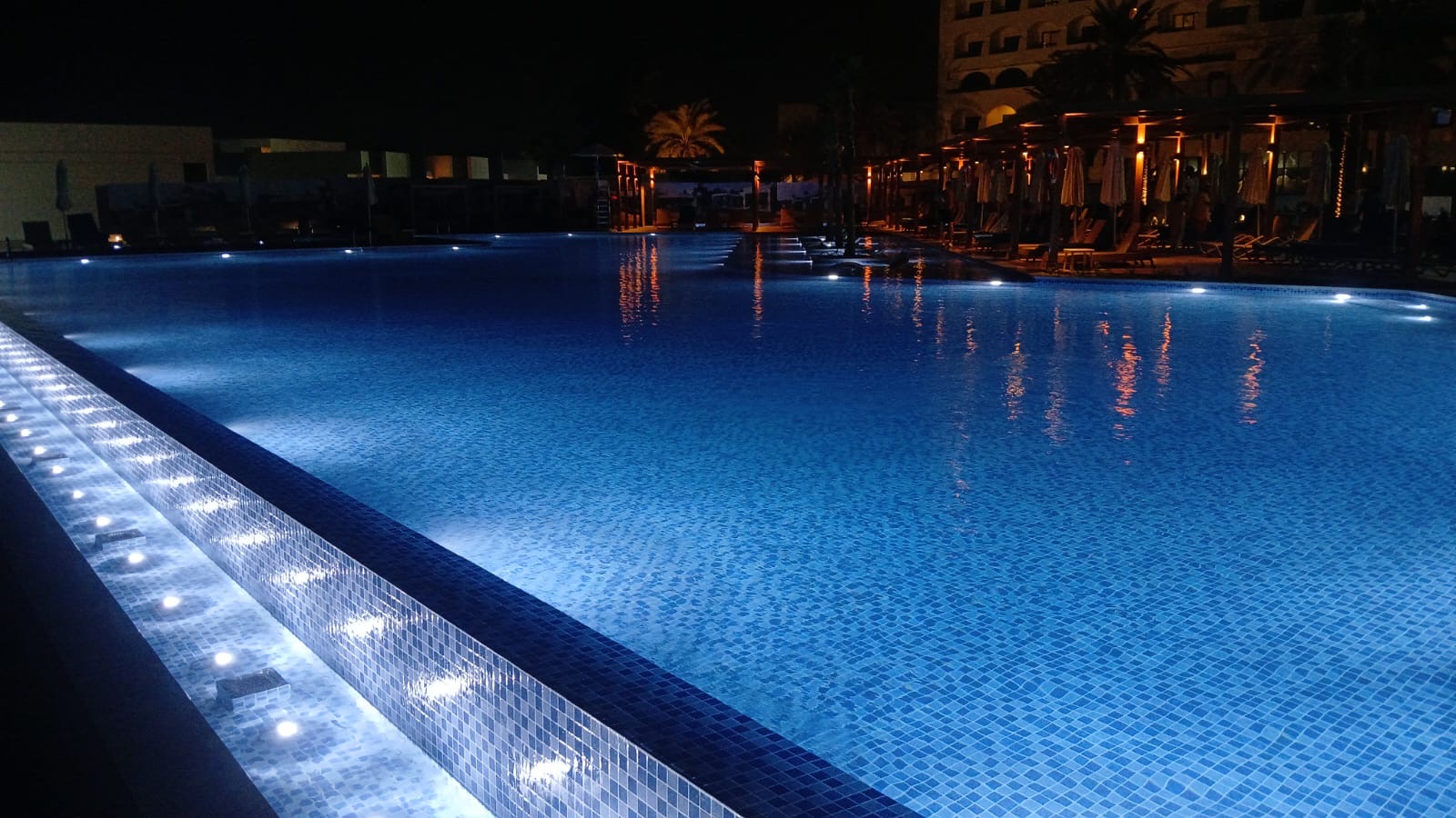 Piscina deschisă