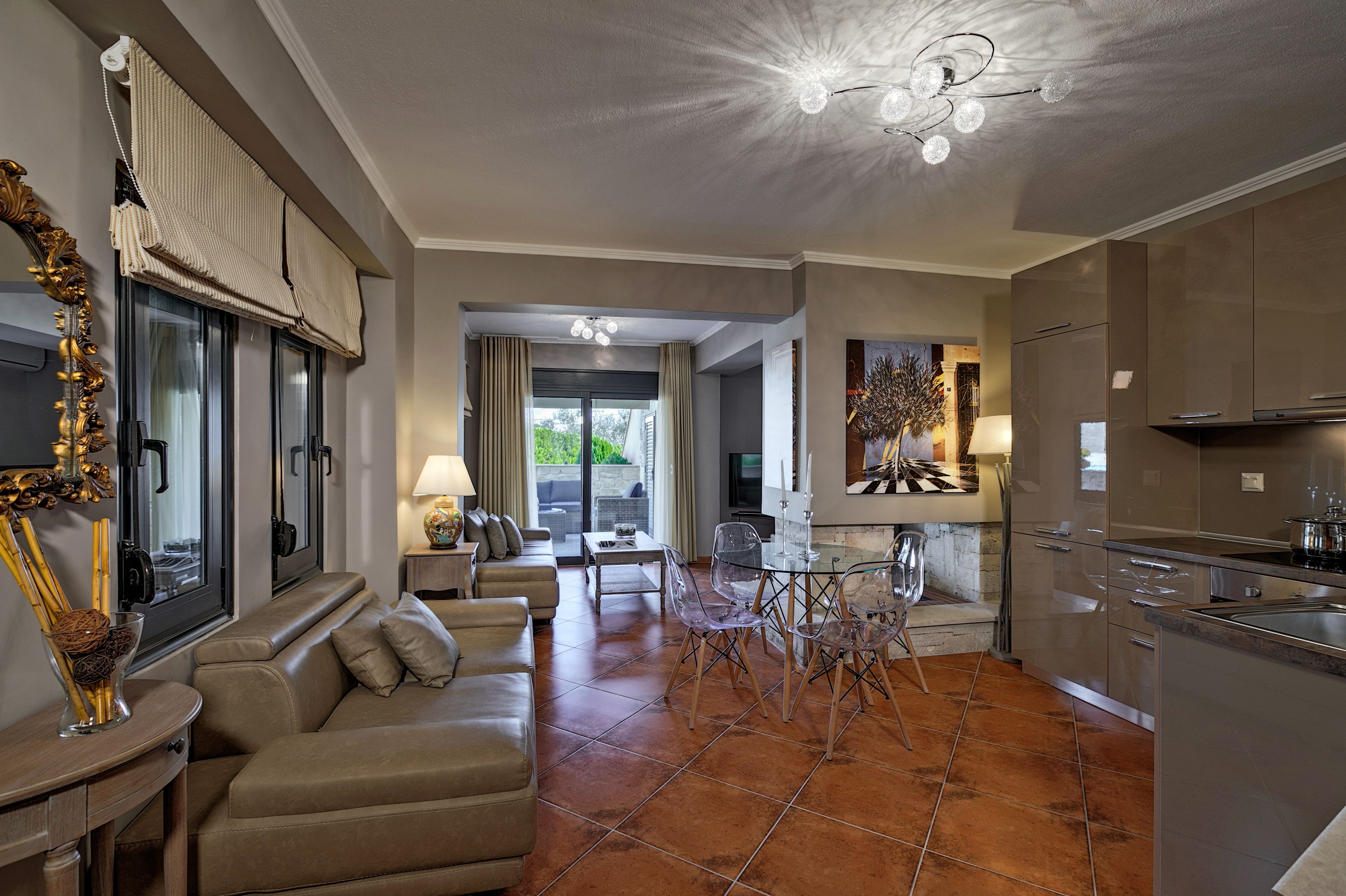 SUITE FOUR BEDROOMS