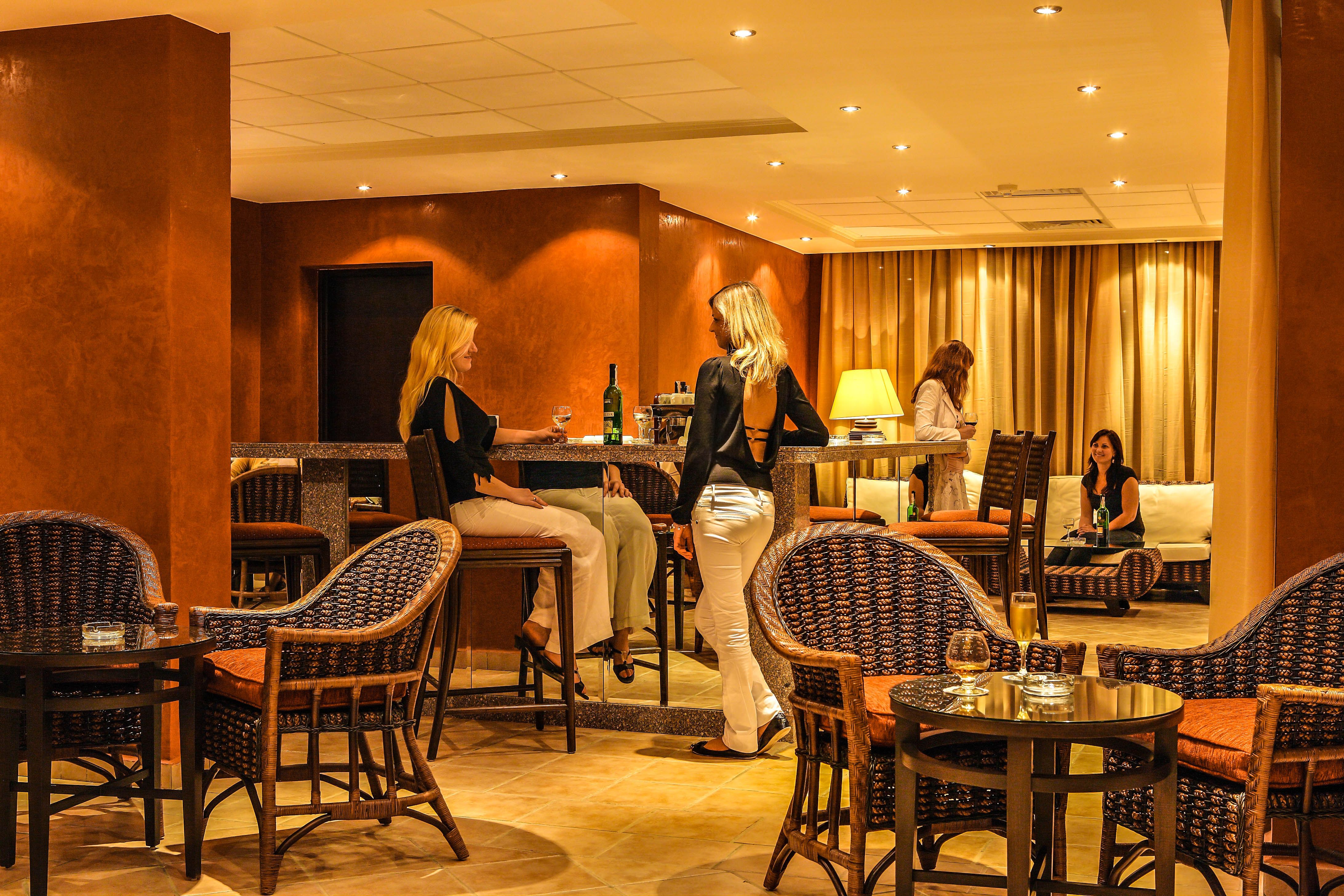Lobby Bar