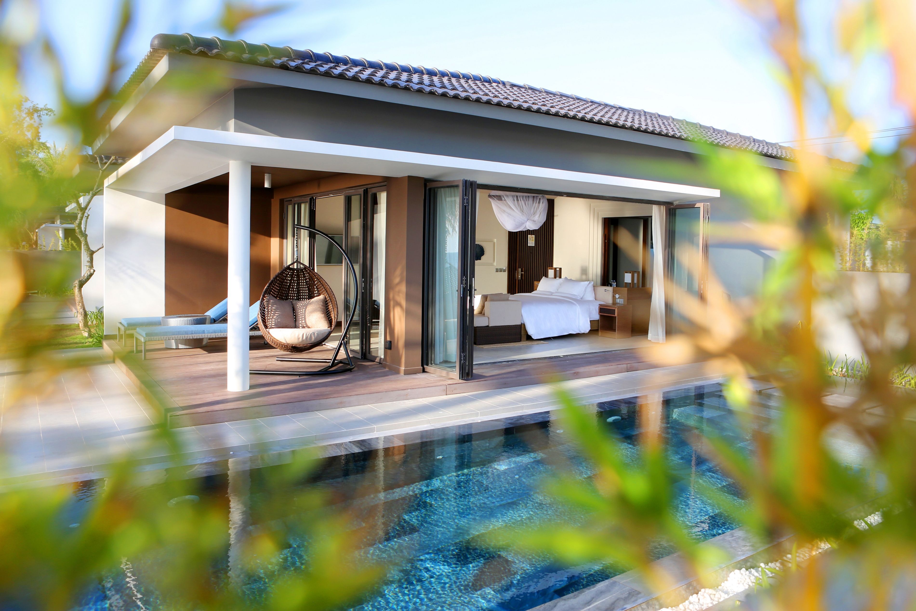 BEACHFRONT BUNGALOW WITH POOL 