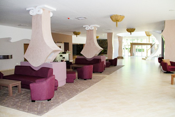 Neptun, Hotel 2D, lobby.jpg