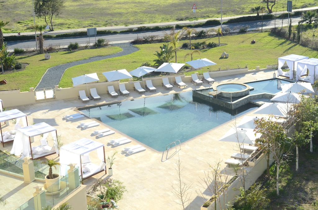 Piscina deschisă