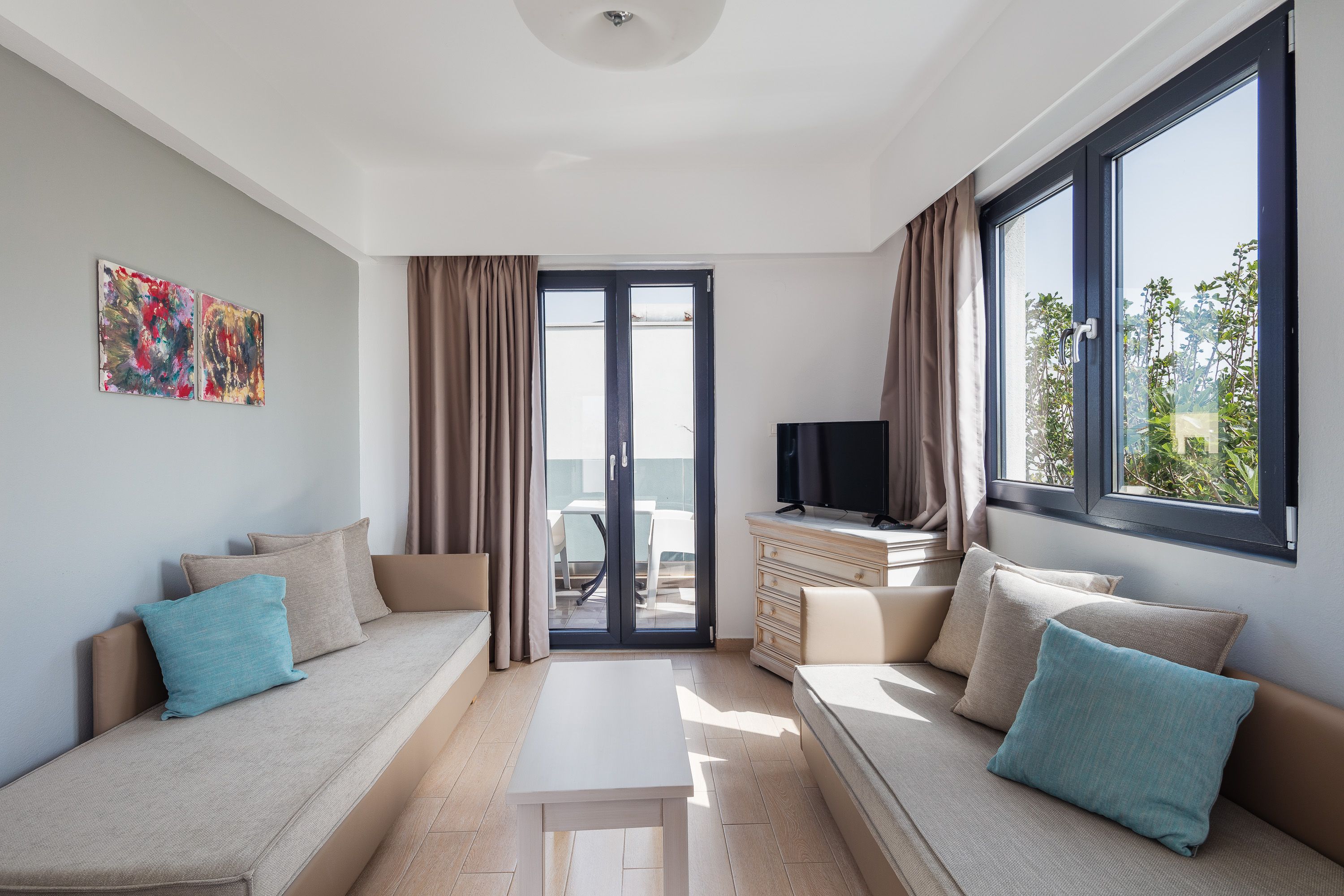 Apartment Grand 1 Bedroom Balcony or Terrace 