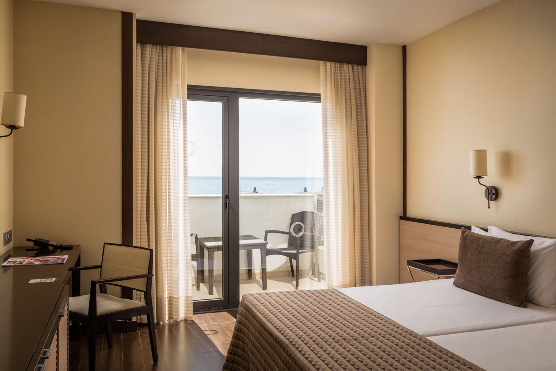 DOUBLE SEA VIEW BALCONY OR TERRACE