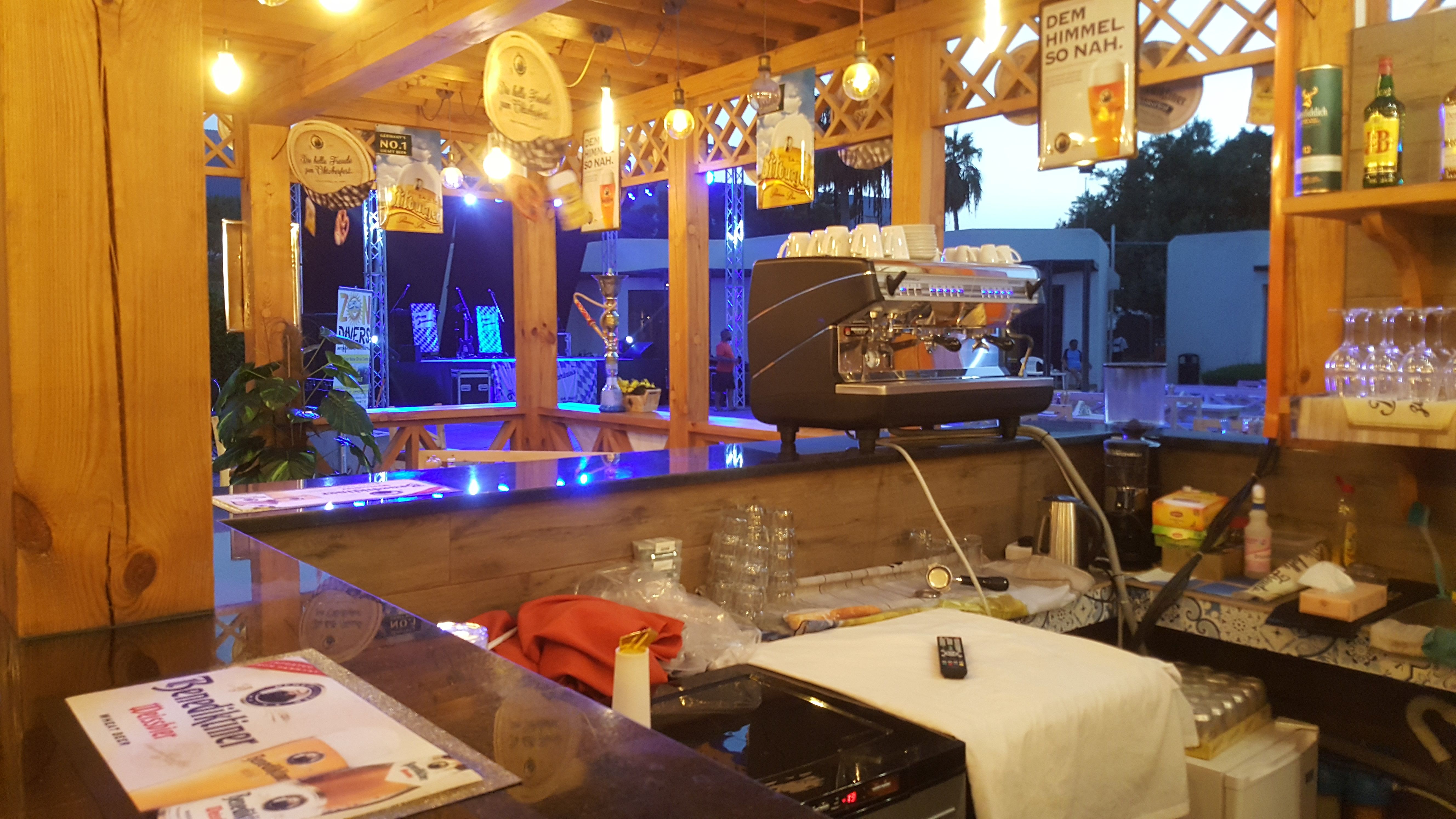 Biergarten- Beach Bar