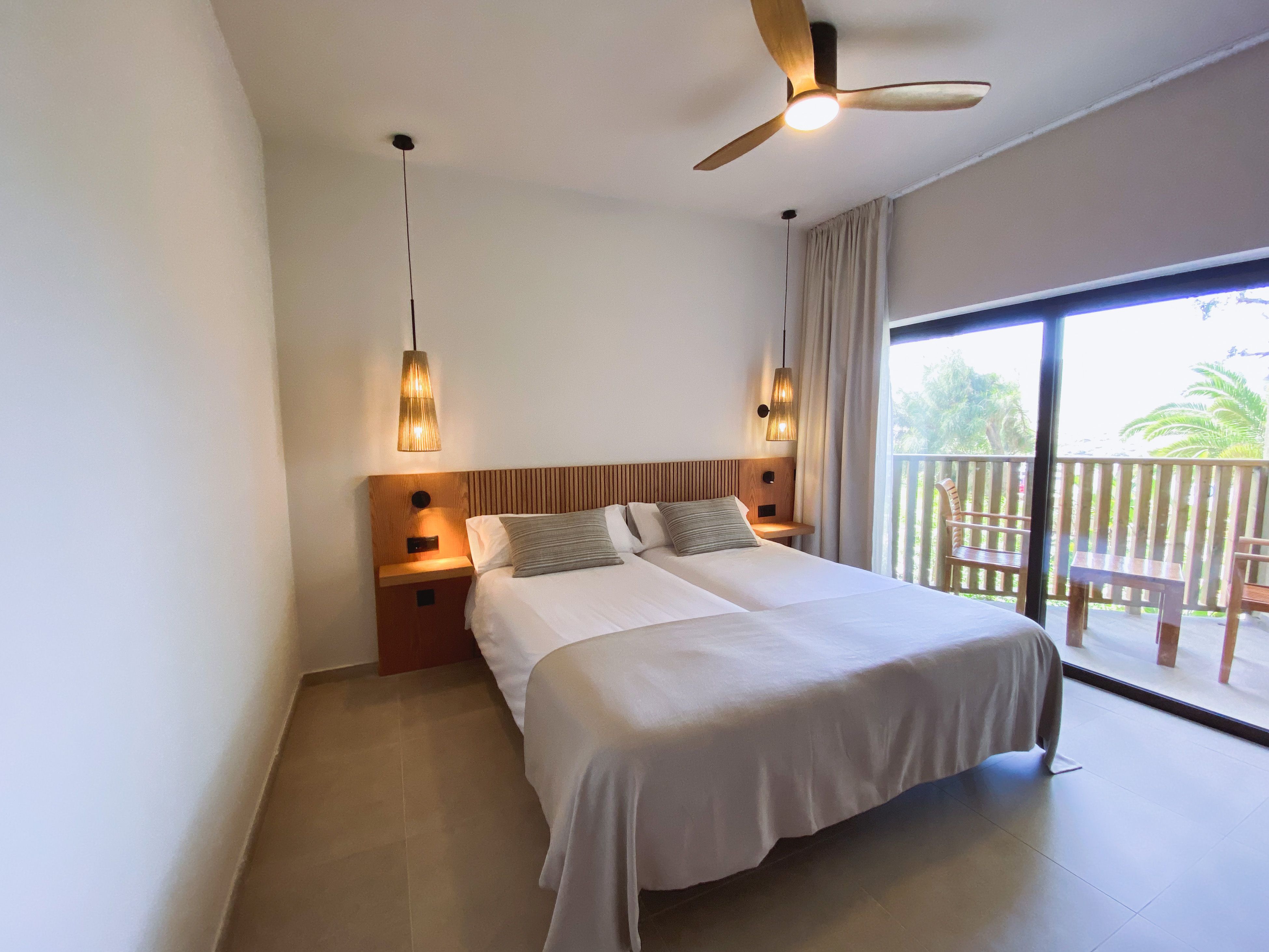 DOUBLE SUPERIOR BALCONY OR TERRACE