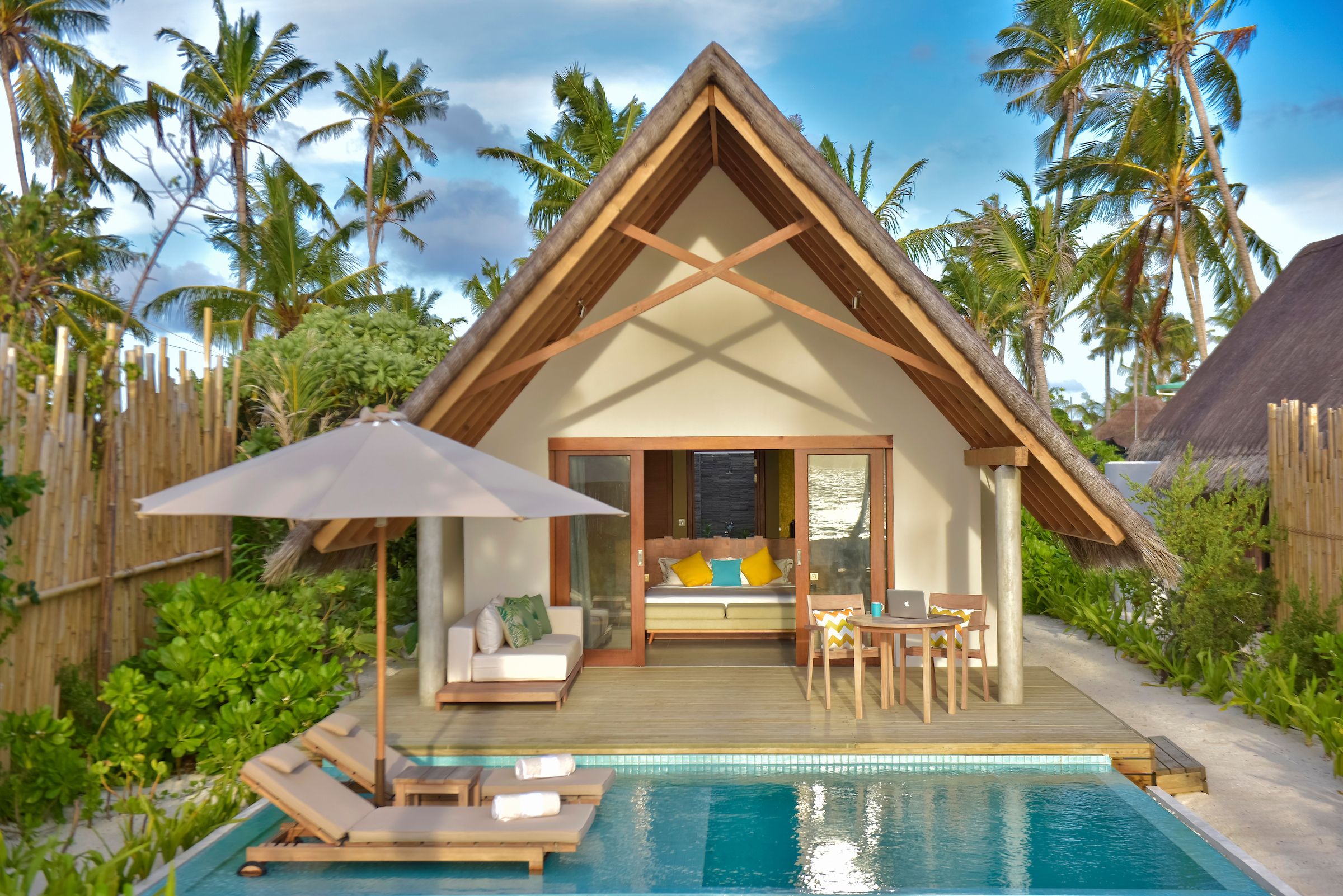Pool Beach Villa Sunrise