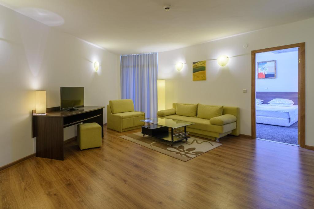 Double Standard Apartment