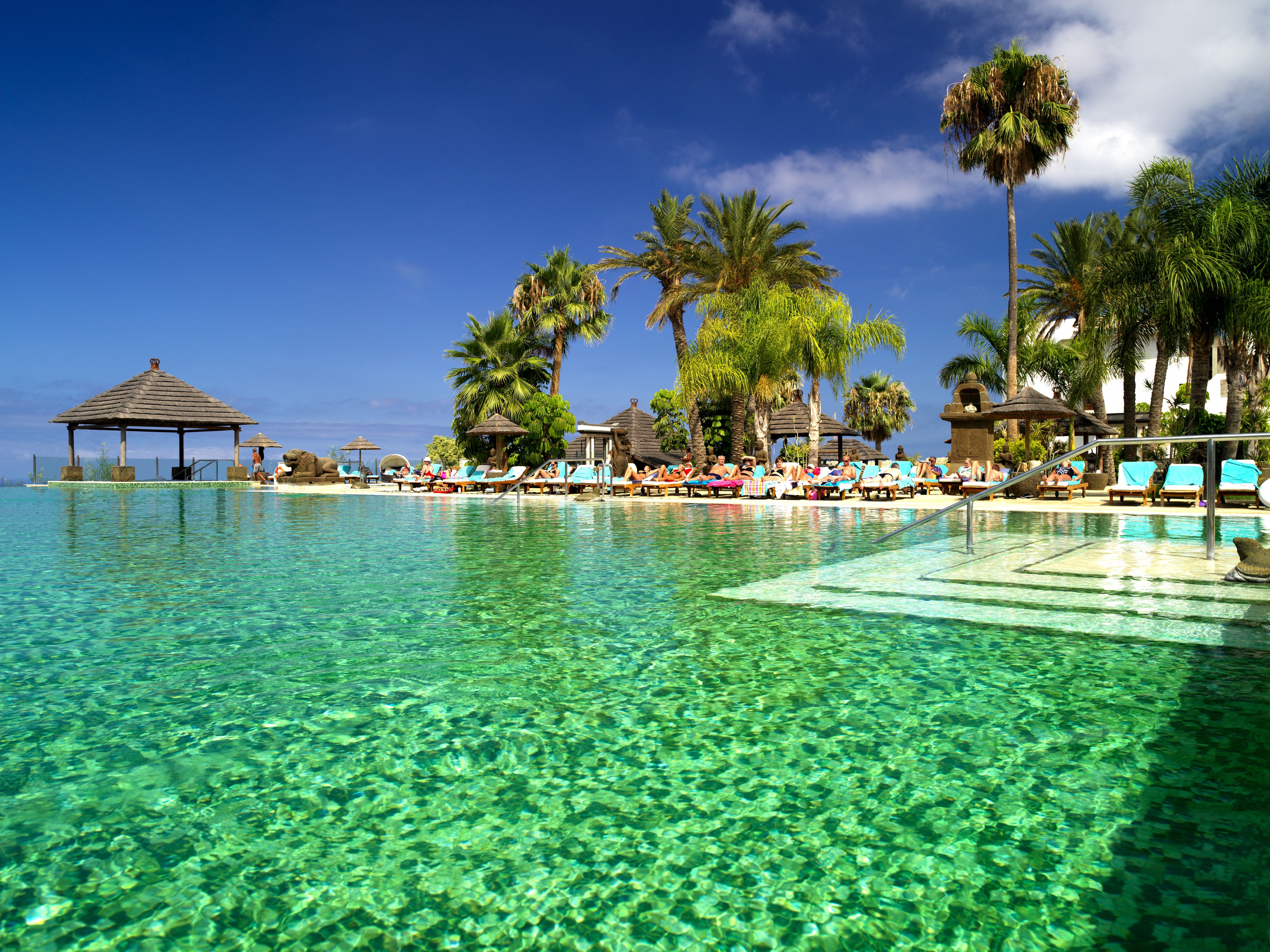 Piscina deschisă