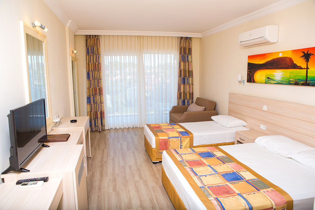 BIG DOUBLE ROOM ECONOMY