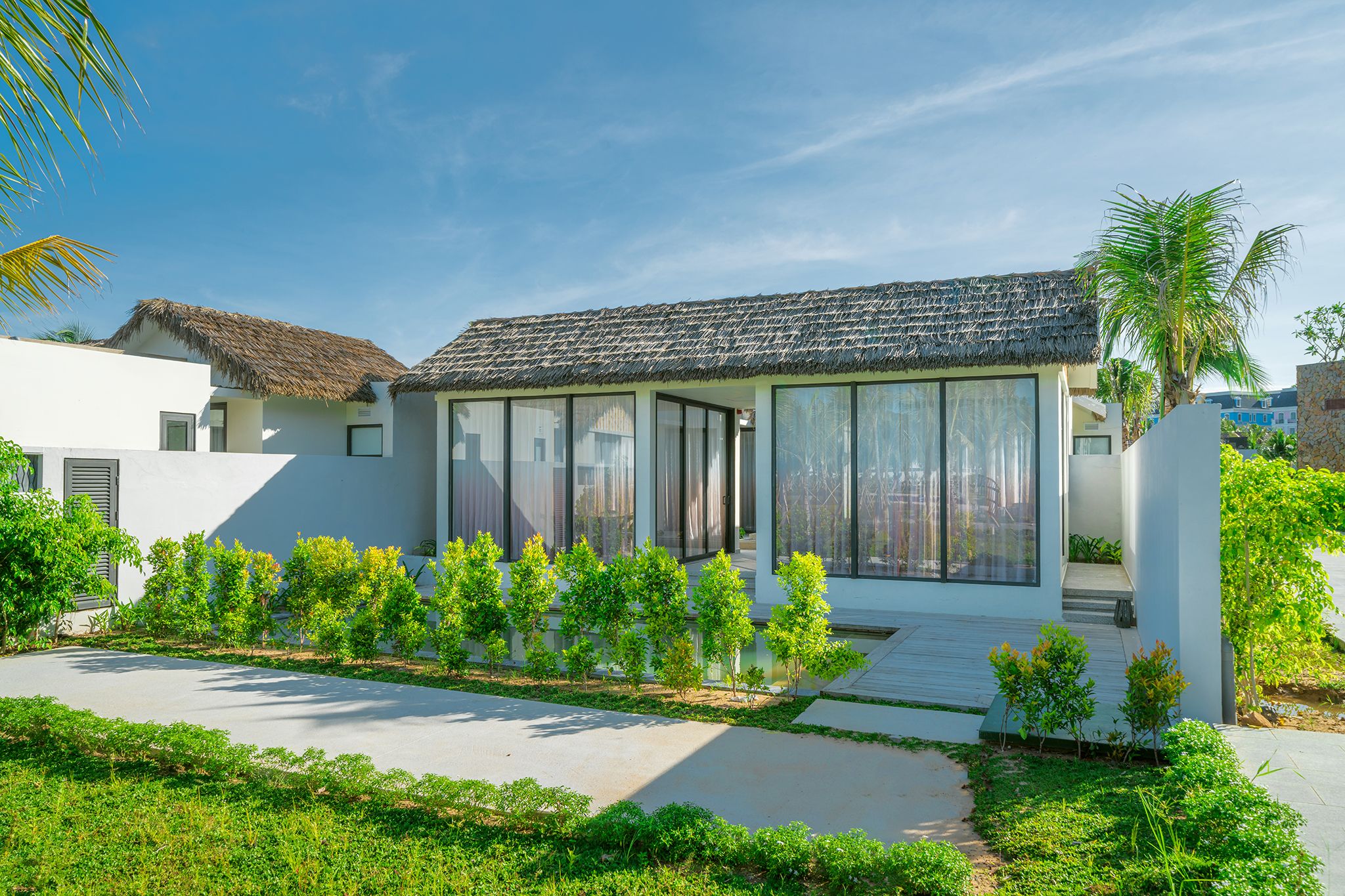 1-BEDROOM DELUXE POOL VILLA