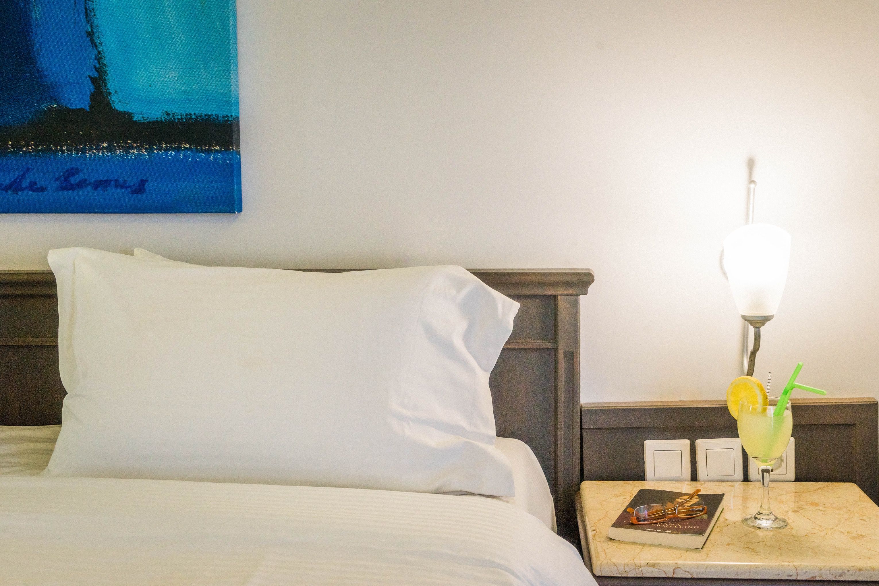 DELUXE CITY VIEW ROOM