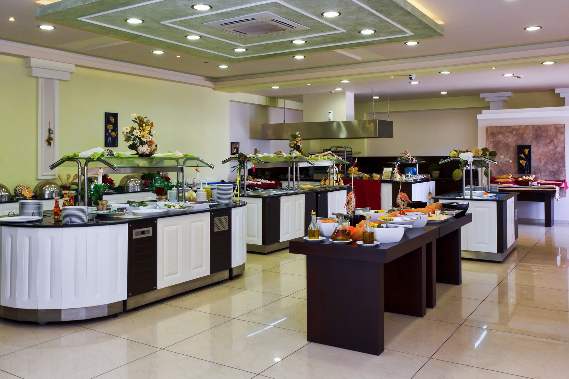 MAIN RESTAURANT