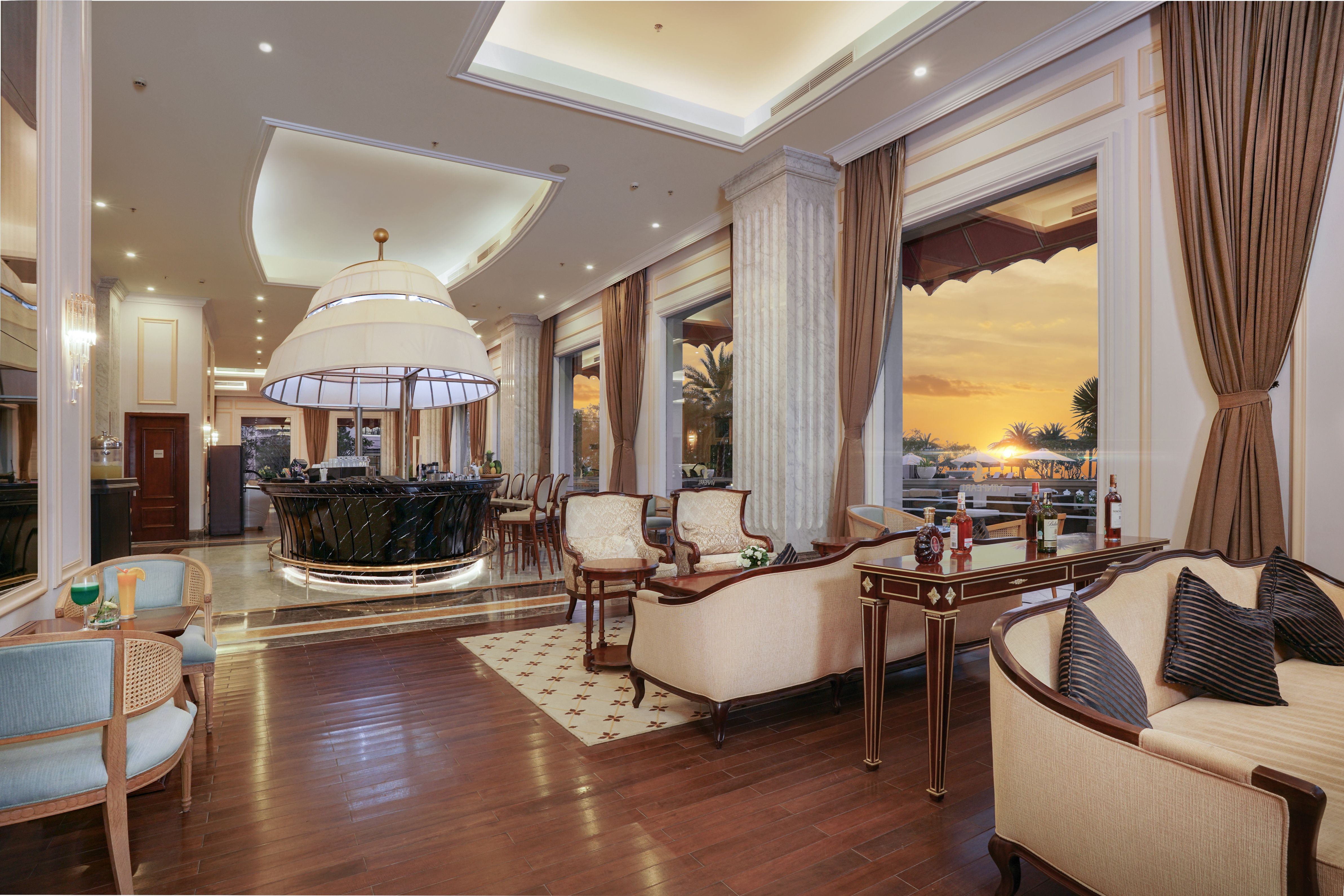 Patio Lounge