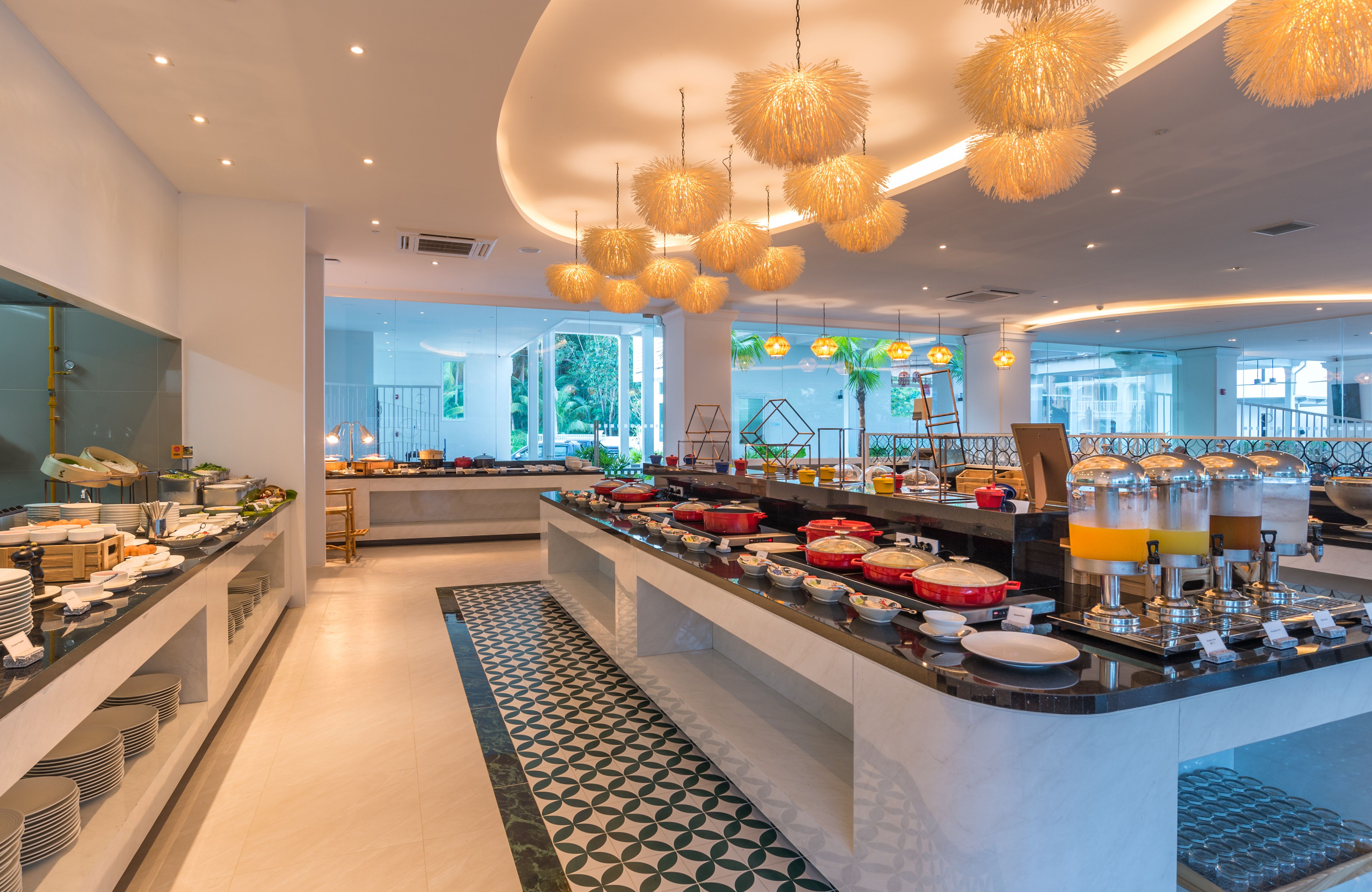 VERANDAH BRASSERIE