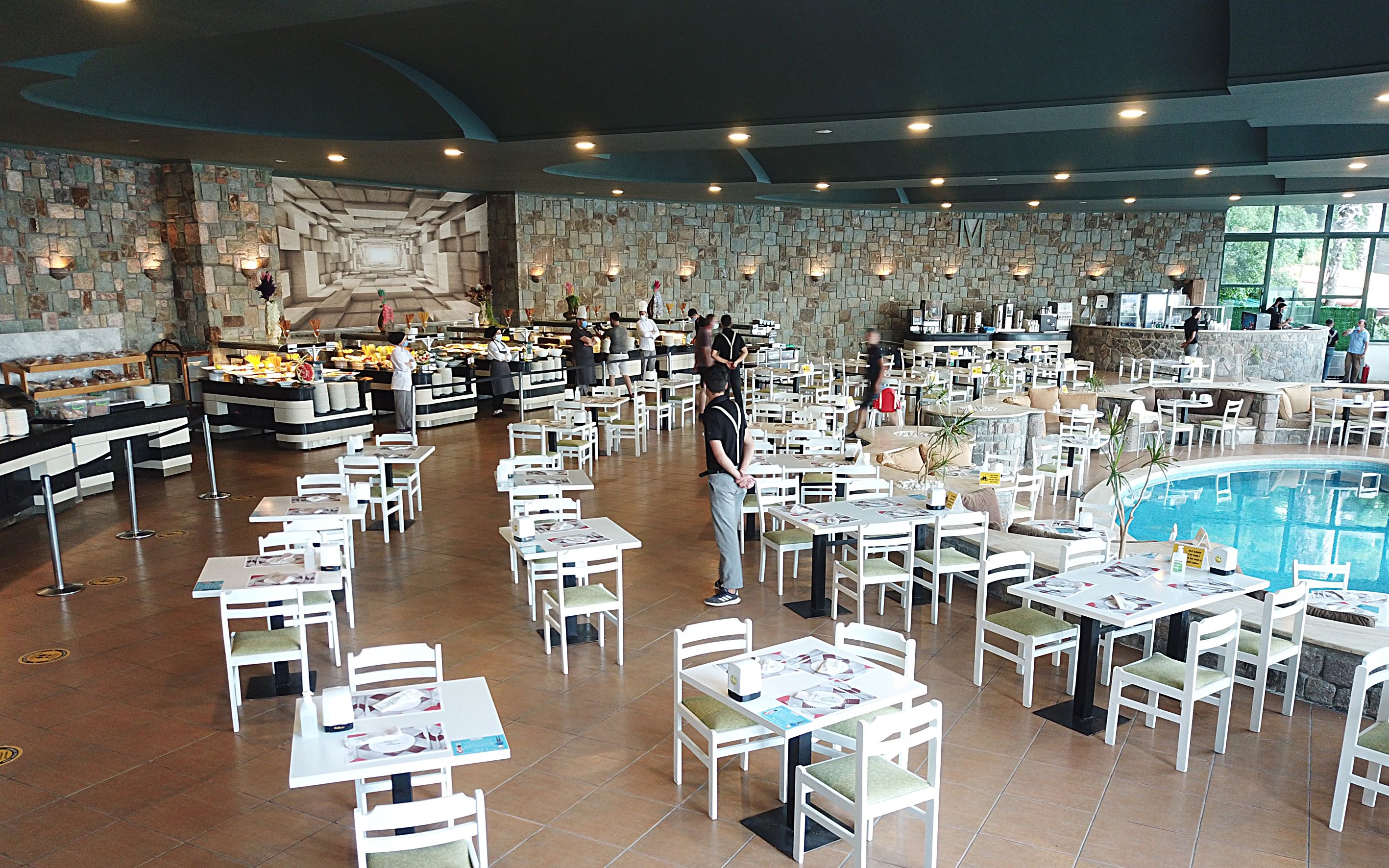 MAIN RESTURANT