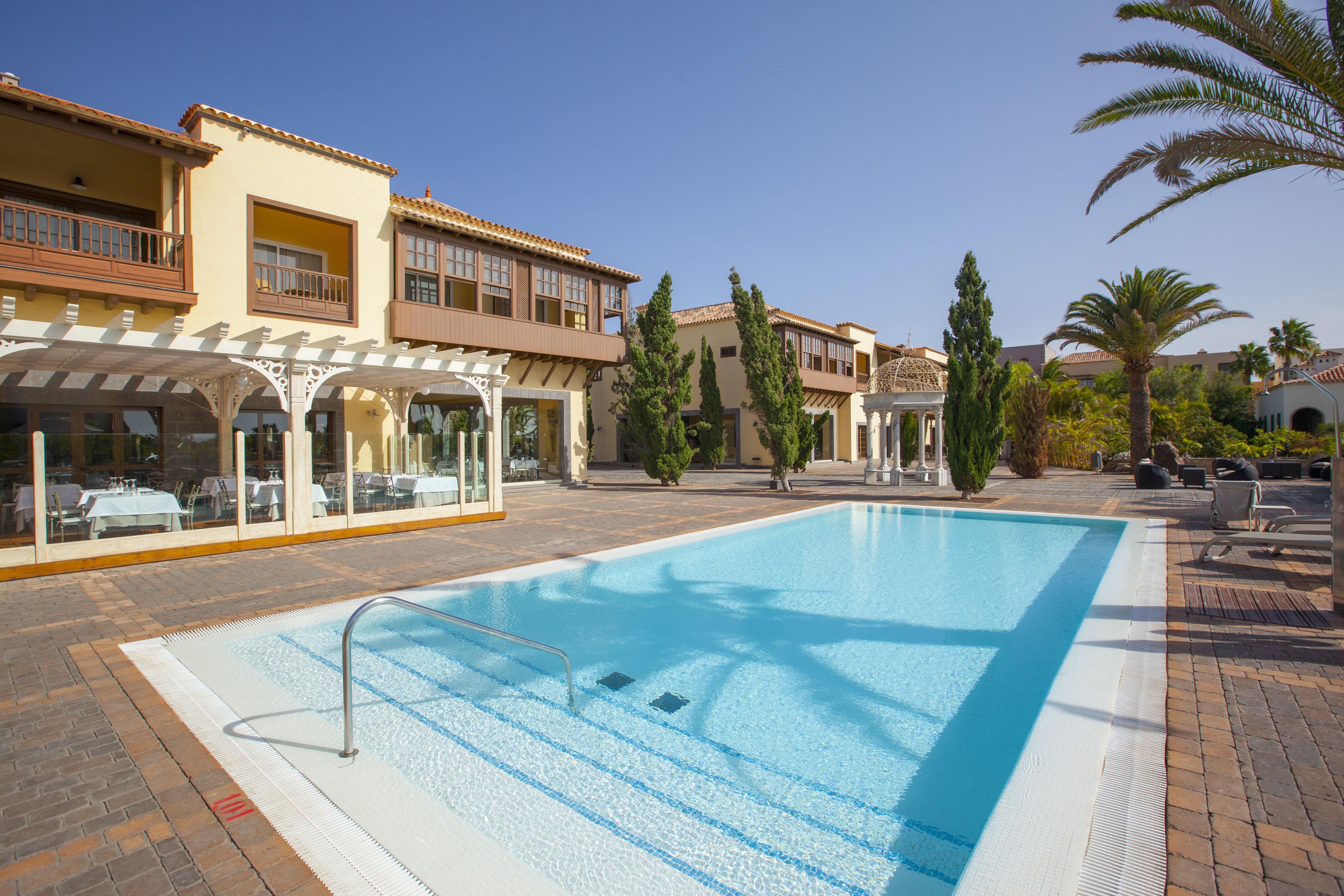 Piscina deschisă
