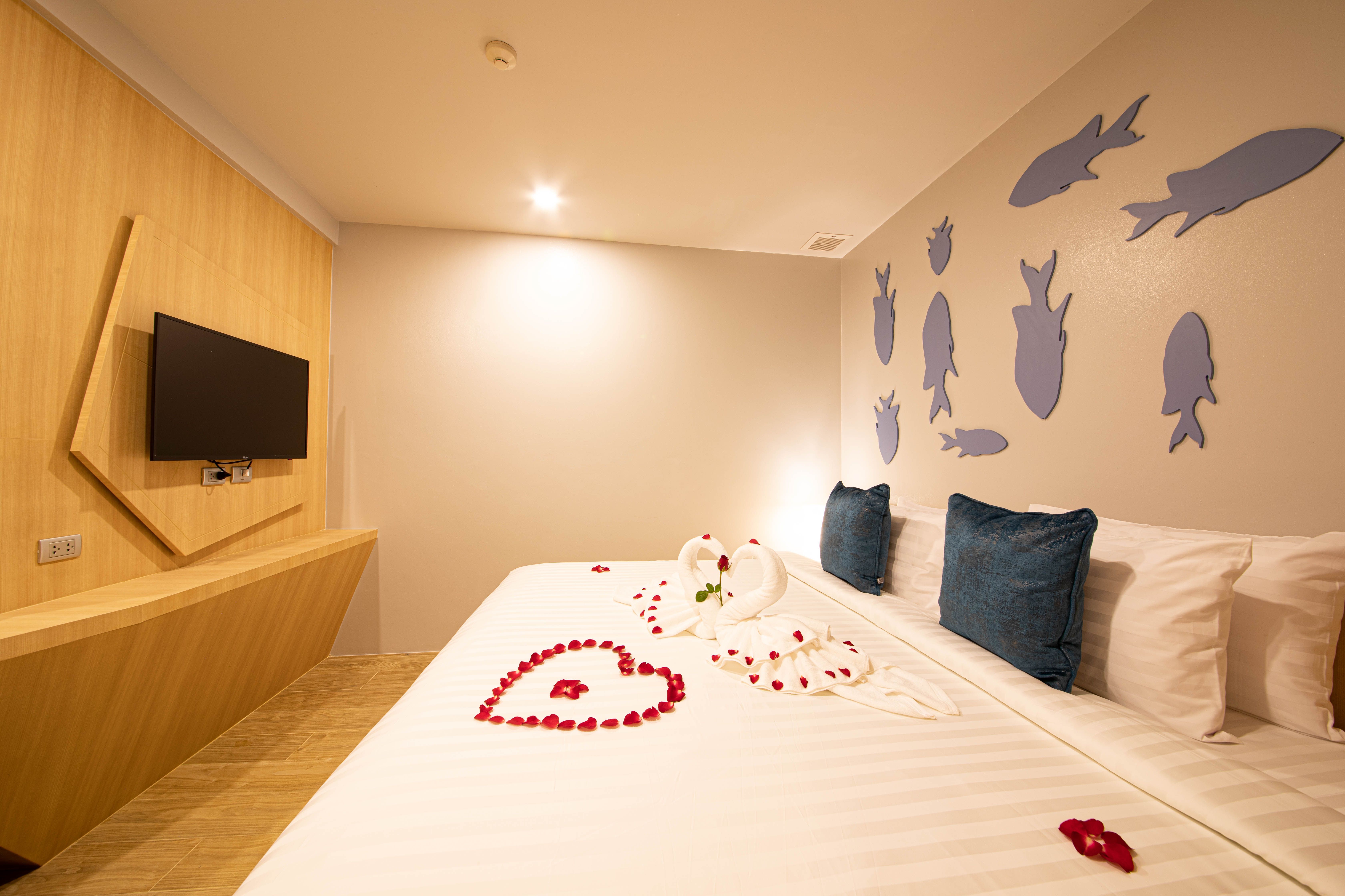 2 Bedroom Family Suite