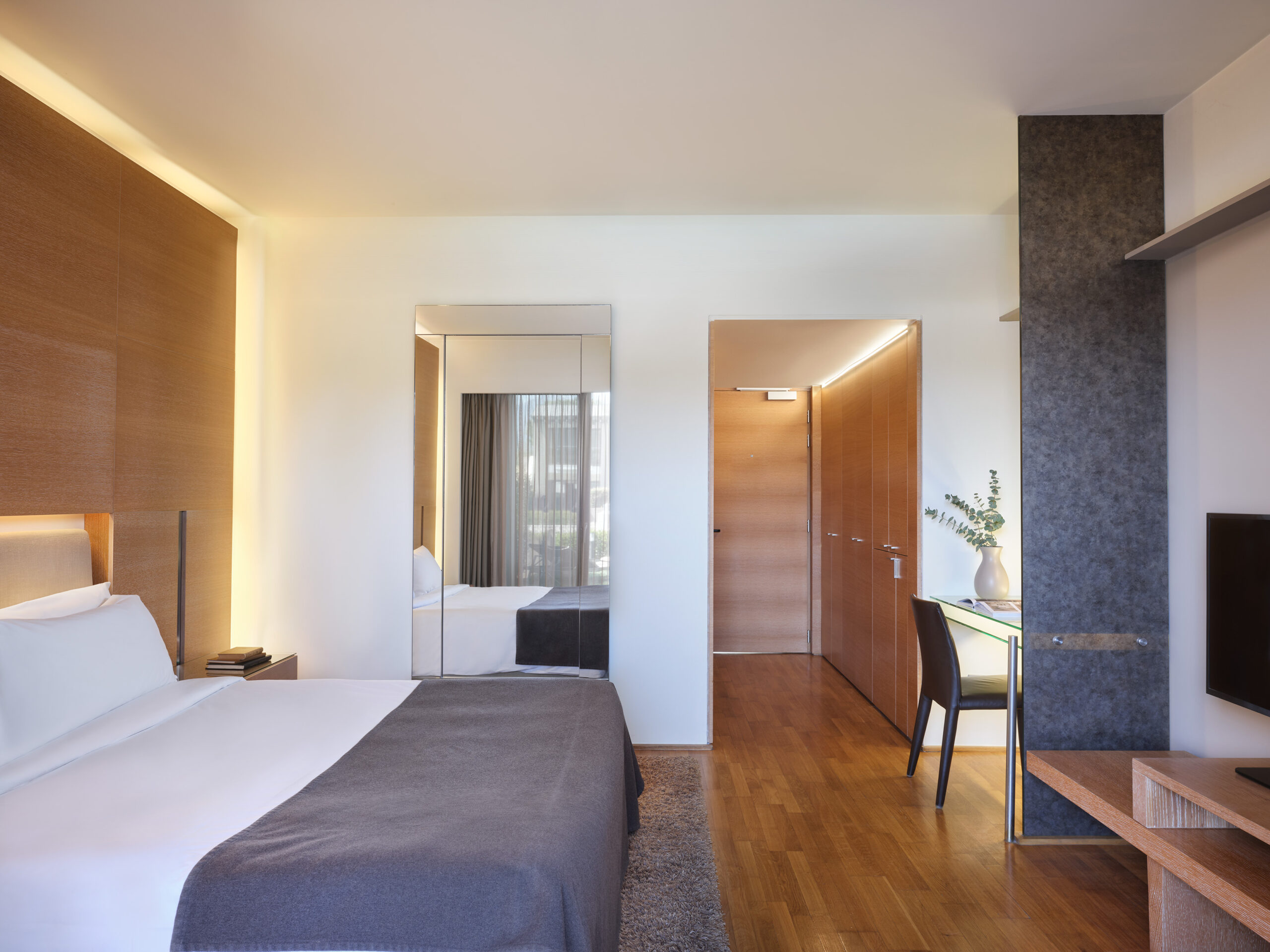SUPERIOR ROOM GARDEN VIEW