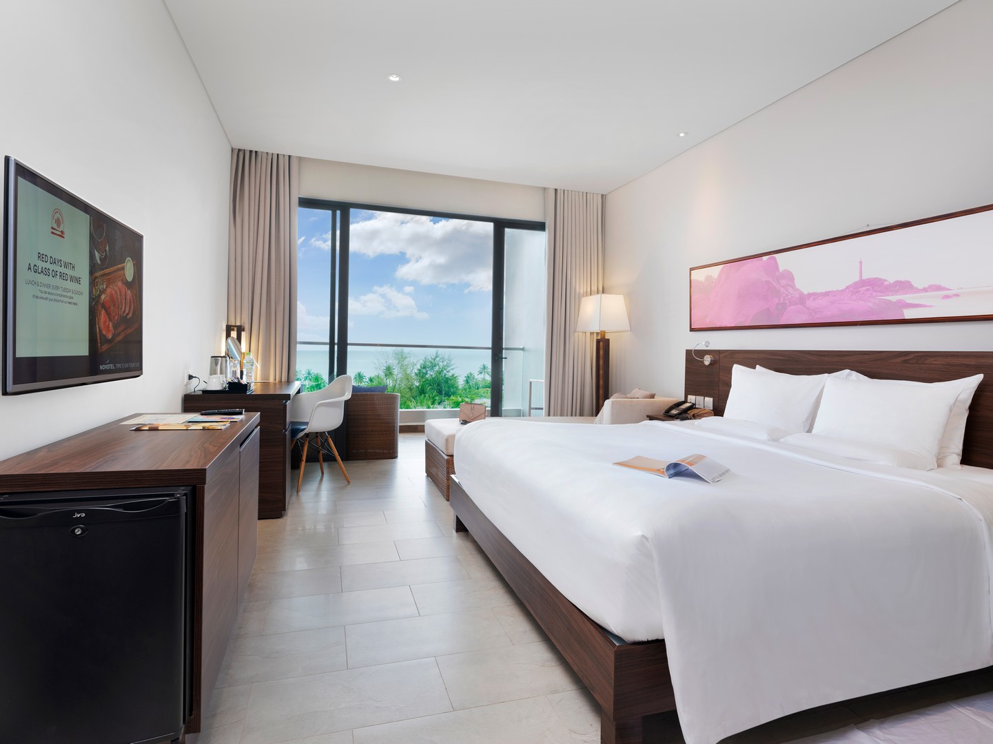 SUPERIOR OCEAN VIEW BALCONY (CHILD WITHOUT EXTRA BED)
