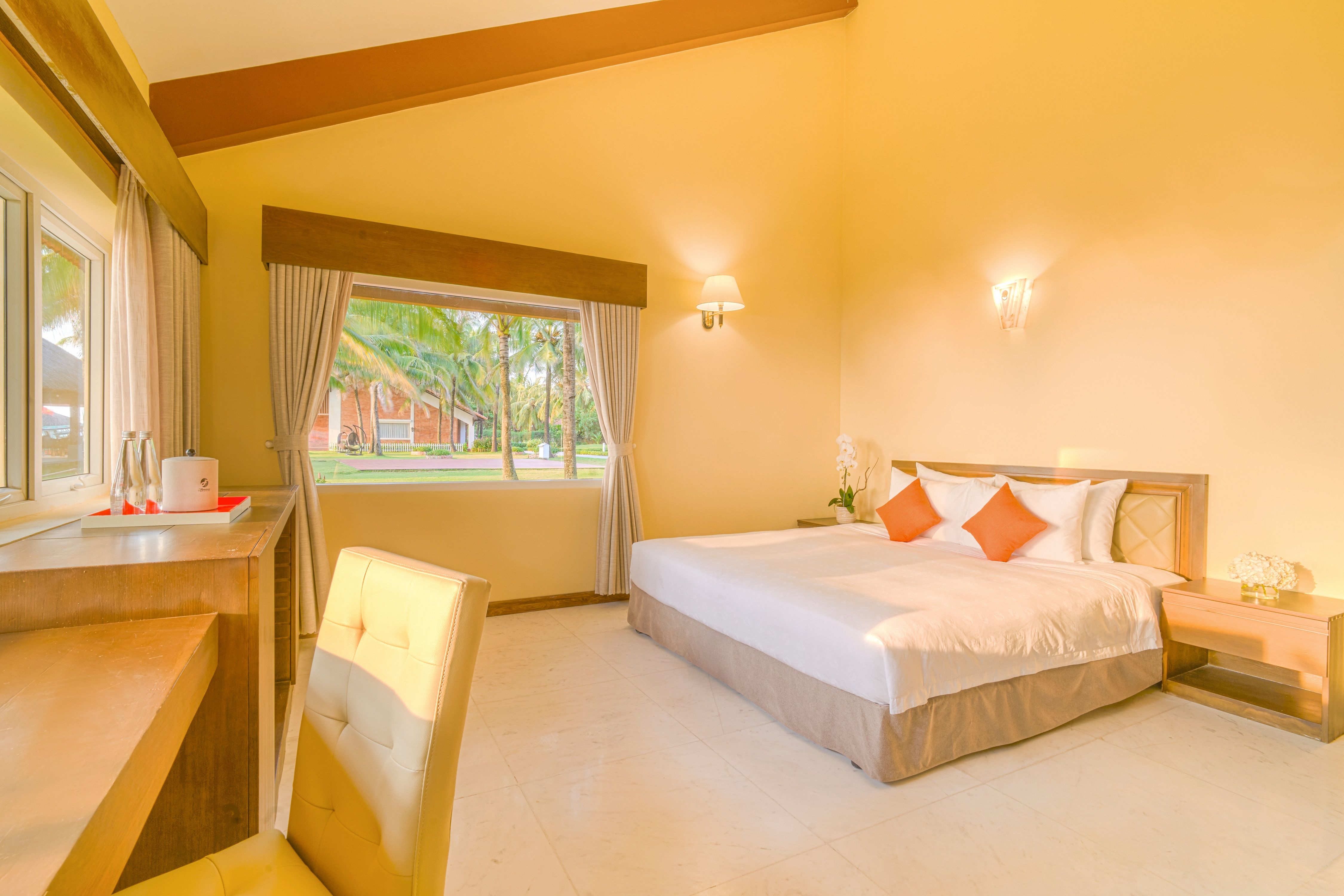 FAMIANA EXECUTIVE SUITE TERRACE