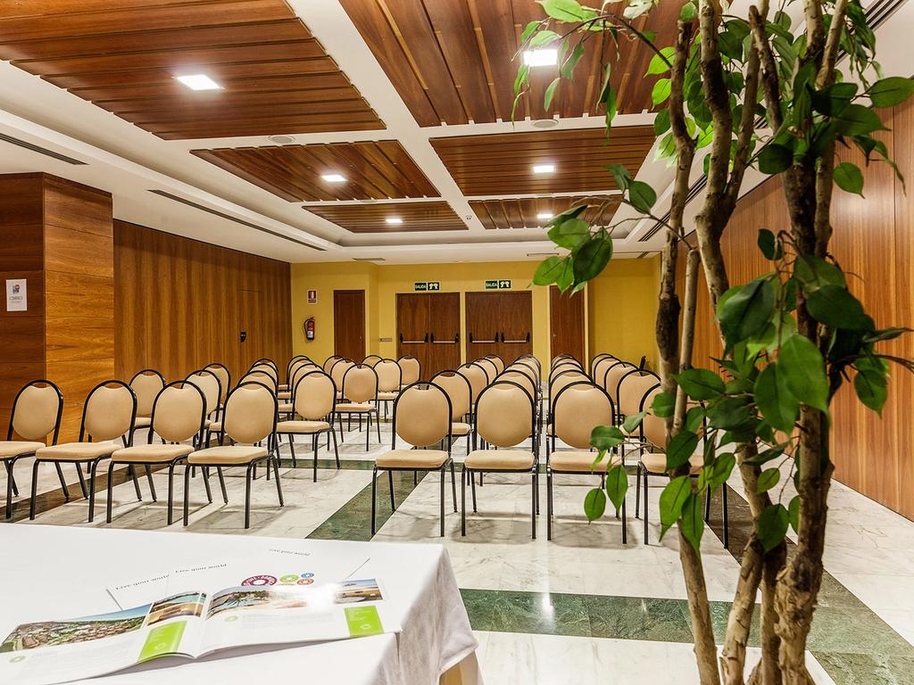 MICE (servicii de organizare de întâlniri, conferințe, alte evenimente)