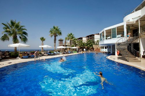 Hotel Delta Beach piscina.jpg