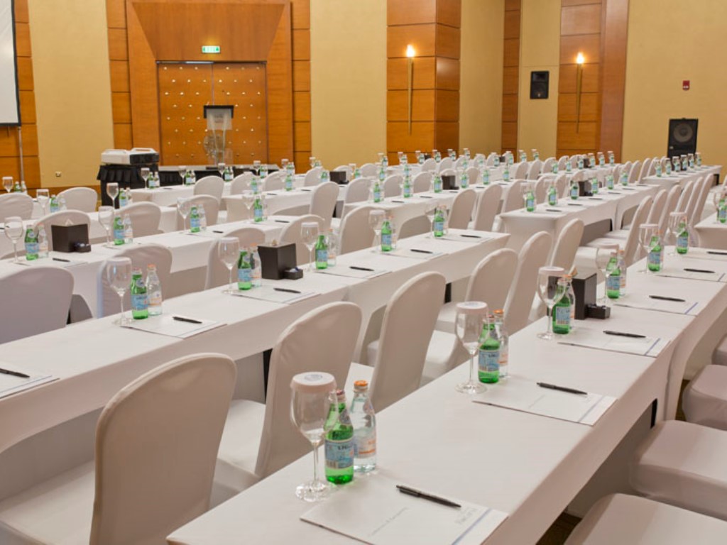MICE (servicii de organizare de întâlniri, conferințe, alte evenimente)