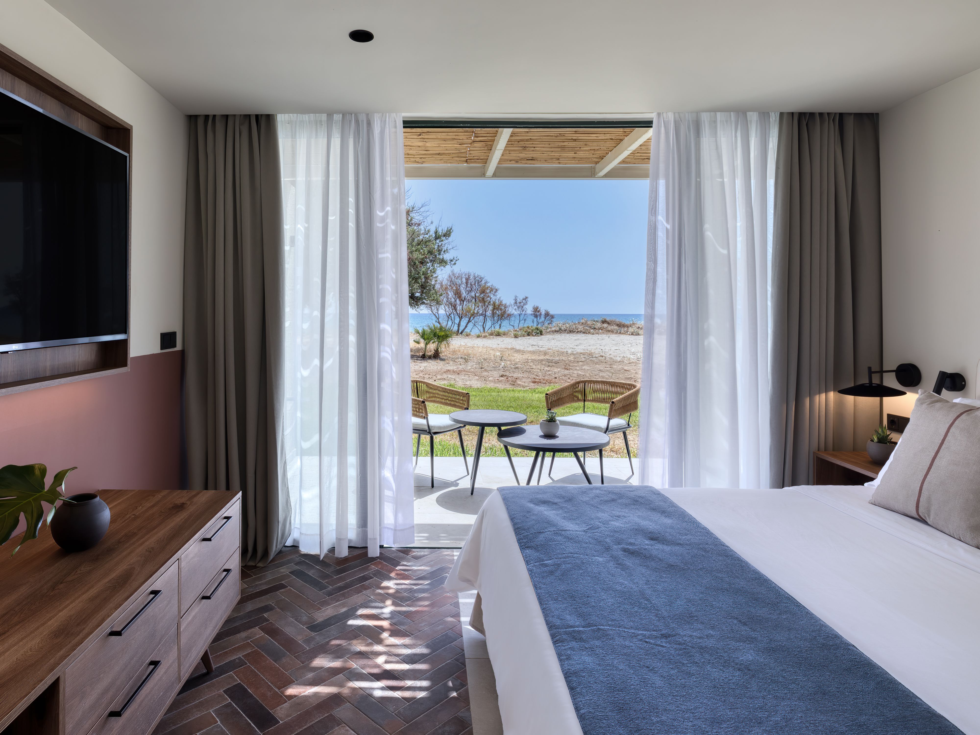 sapphire lush three bedroom suite