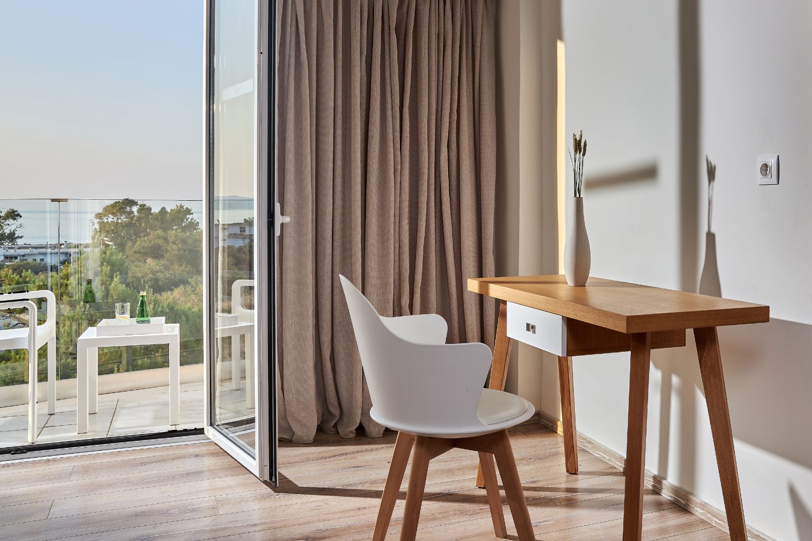 1 bedroom family balcony 