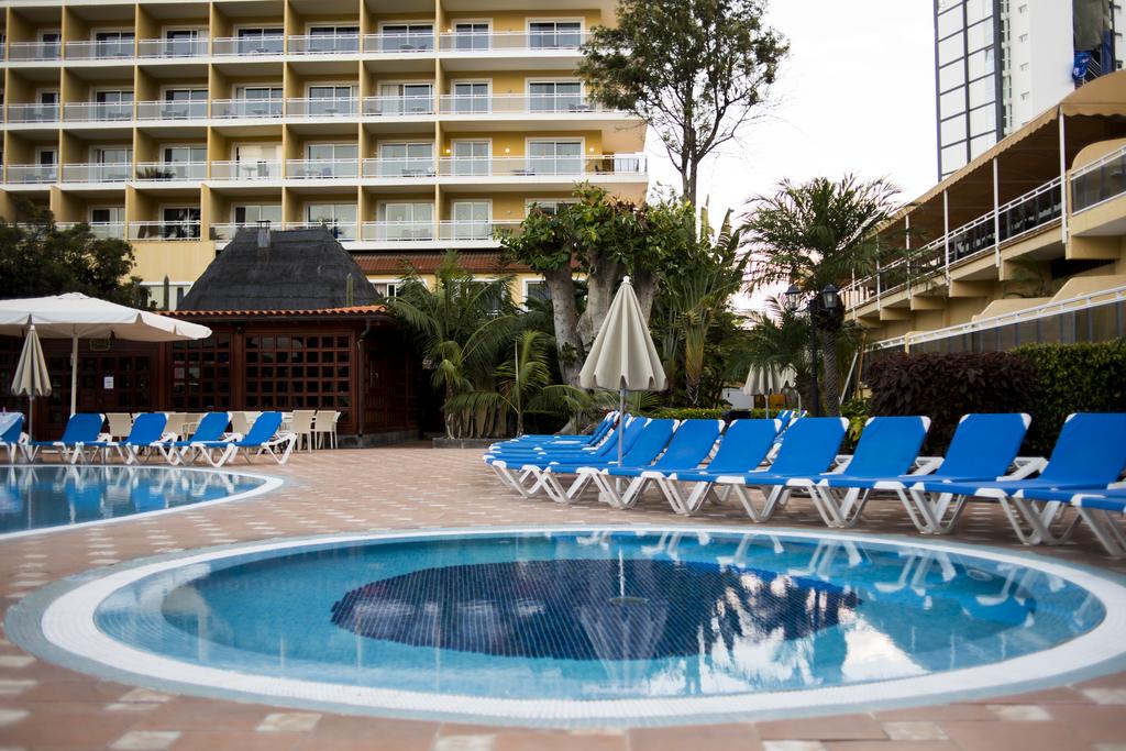 Piscina deschisă